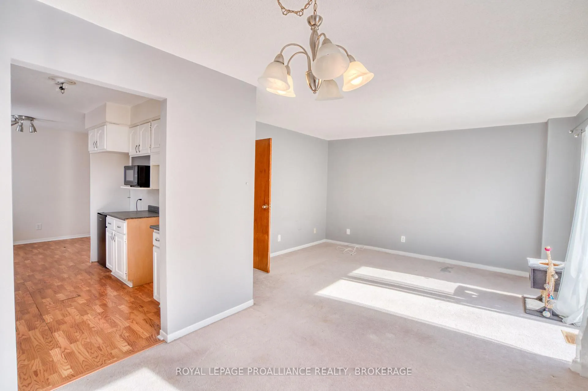 Photo 42 of 937 Killarney Crescent, Kingston, East Gardiners Rd — HOMEH