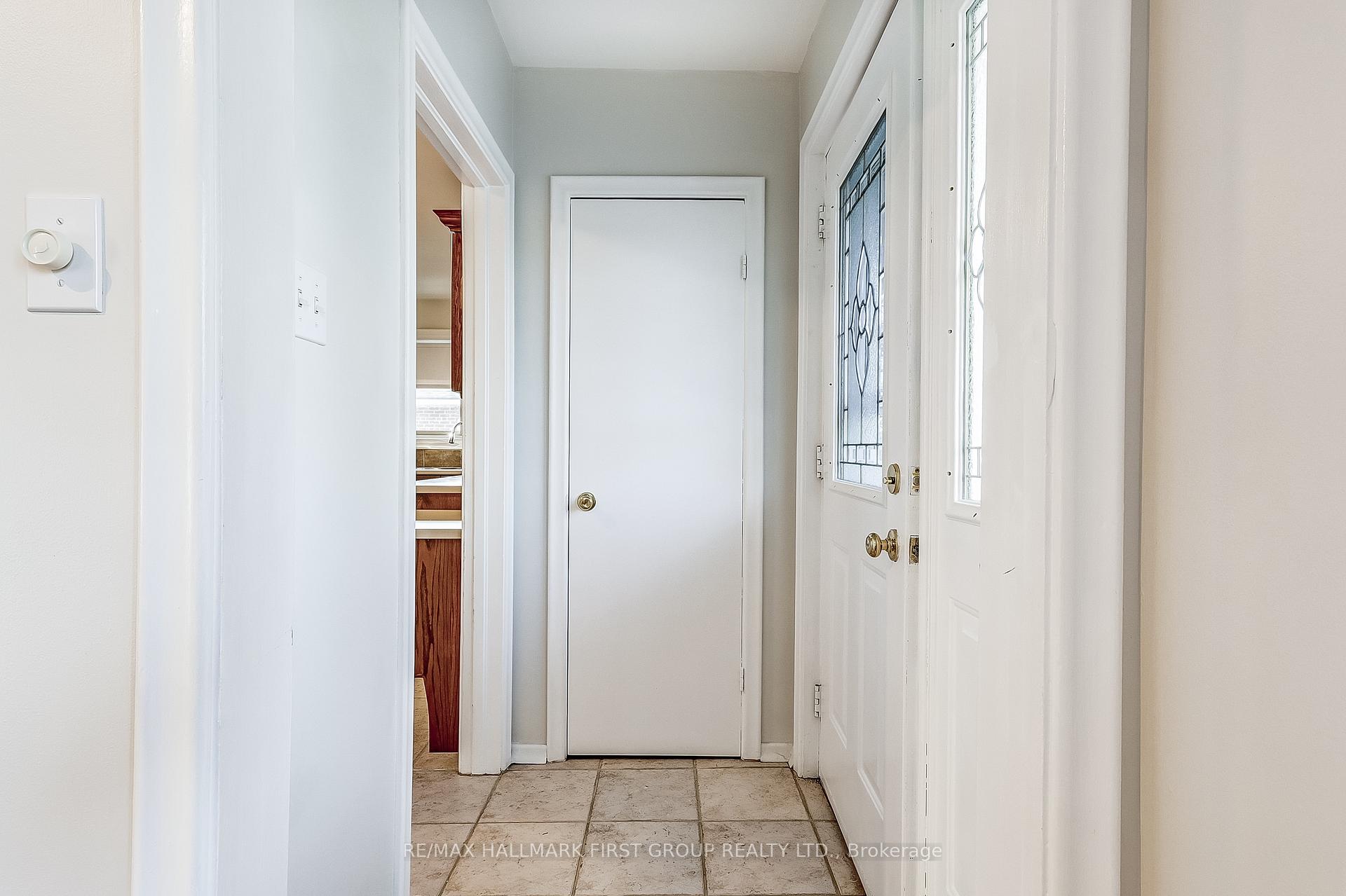 Photo 4 of 203 Hallett Avenue, Whitby, Lynde Creek — HOMEH