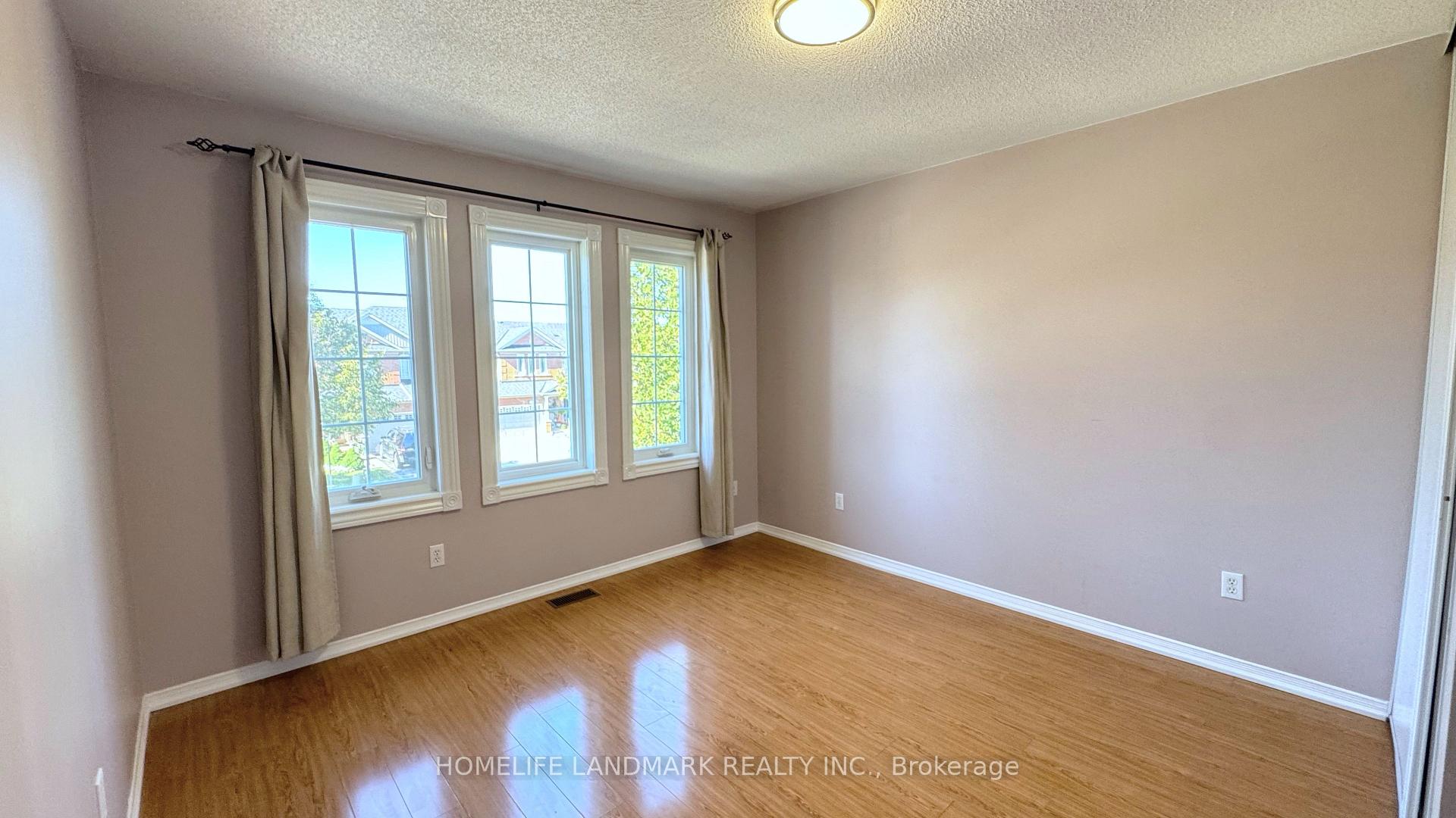Photo 18 of 43 Millcliff Circle, Aurora, Aurora Grove — HOMEH