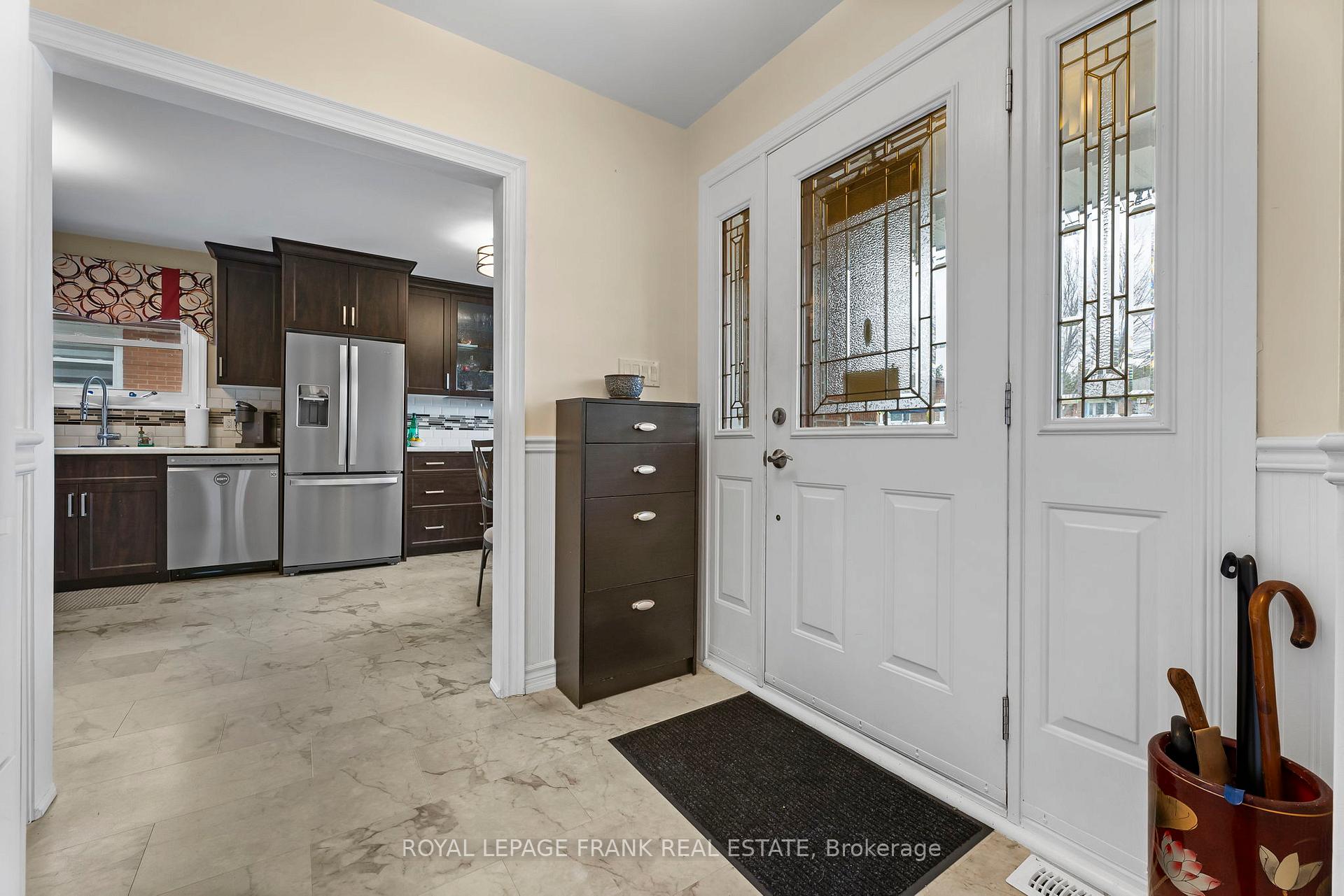 Photo 4 of 90 Melrose Street, Oshawa, Donevan — HOMEH