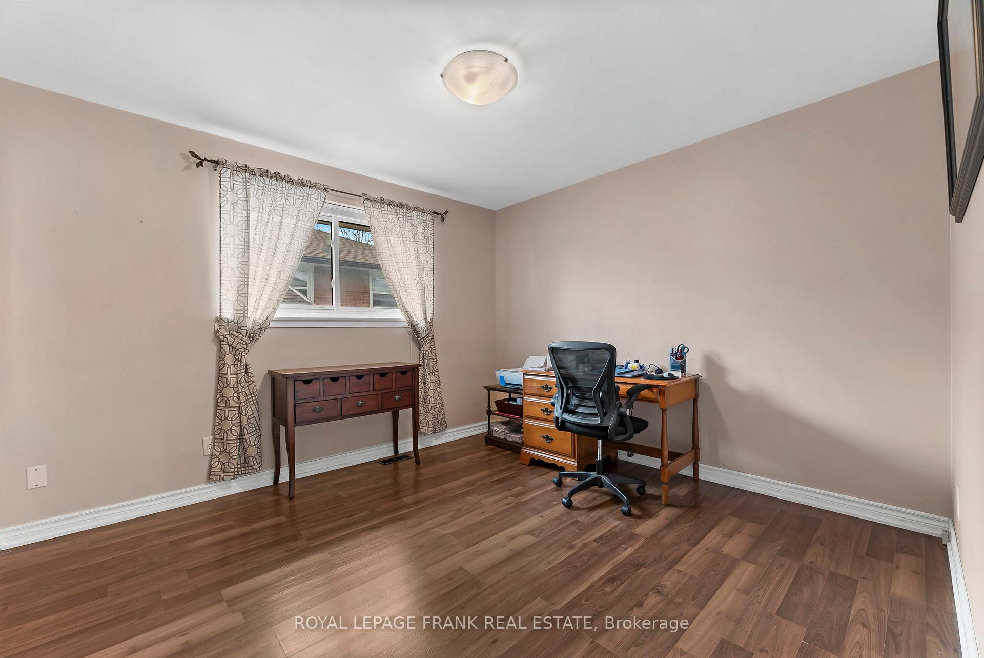 Photo 18 of 90 Melrose Street, Oshawa, Donevan — HOMEH