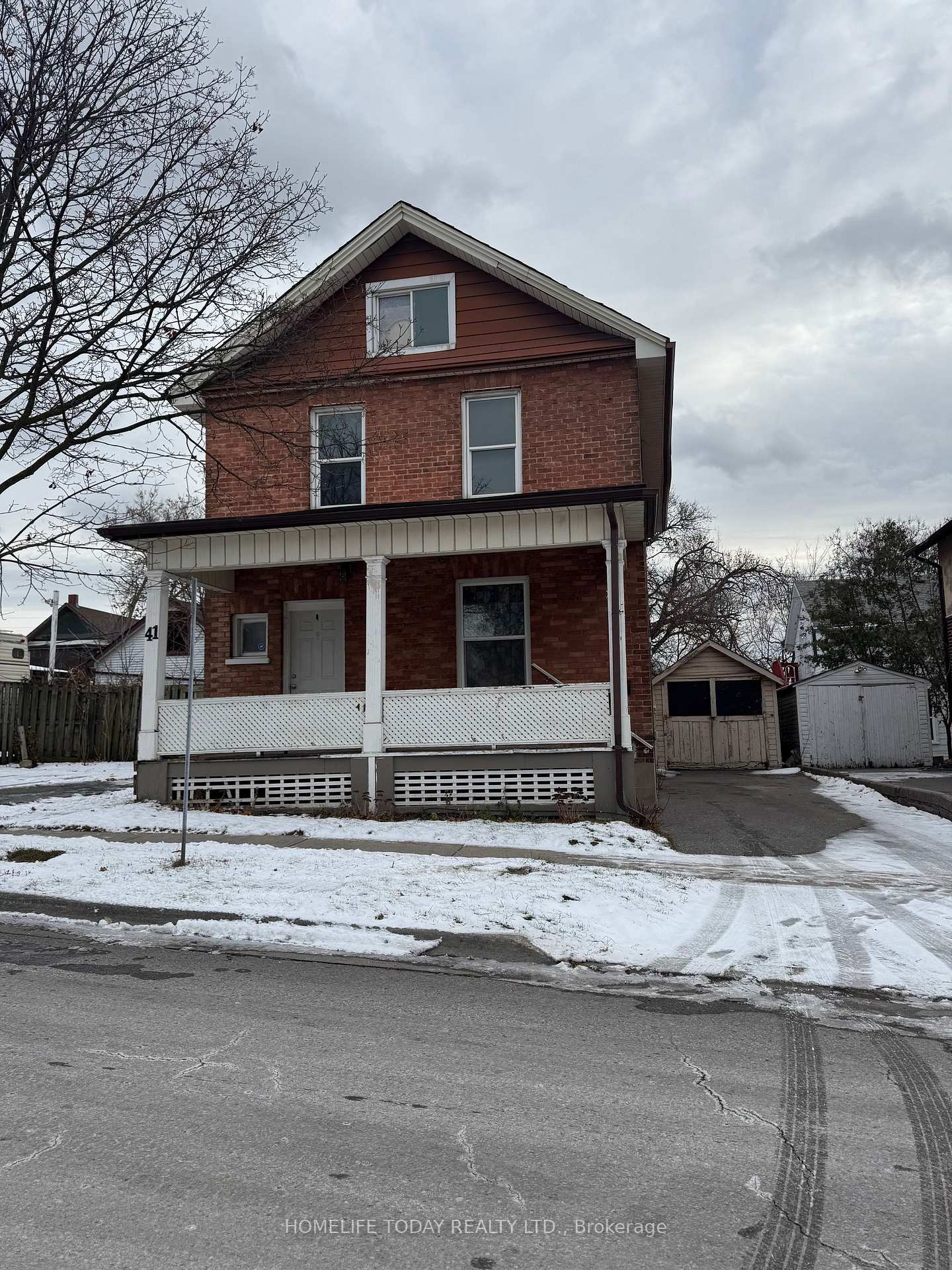 Photo 2 of Unit 2, 41 Quebec Street, Oshawa, Central — HOMEH