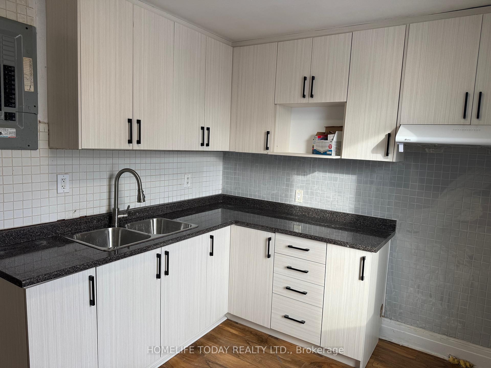 Photo 11 of Unit 2, 41 Quebec Street, Oshawa, Central — HOMEH