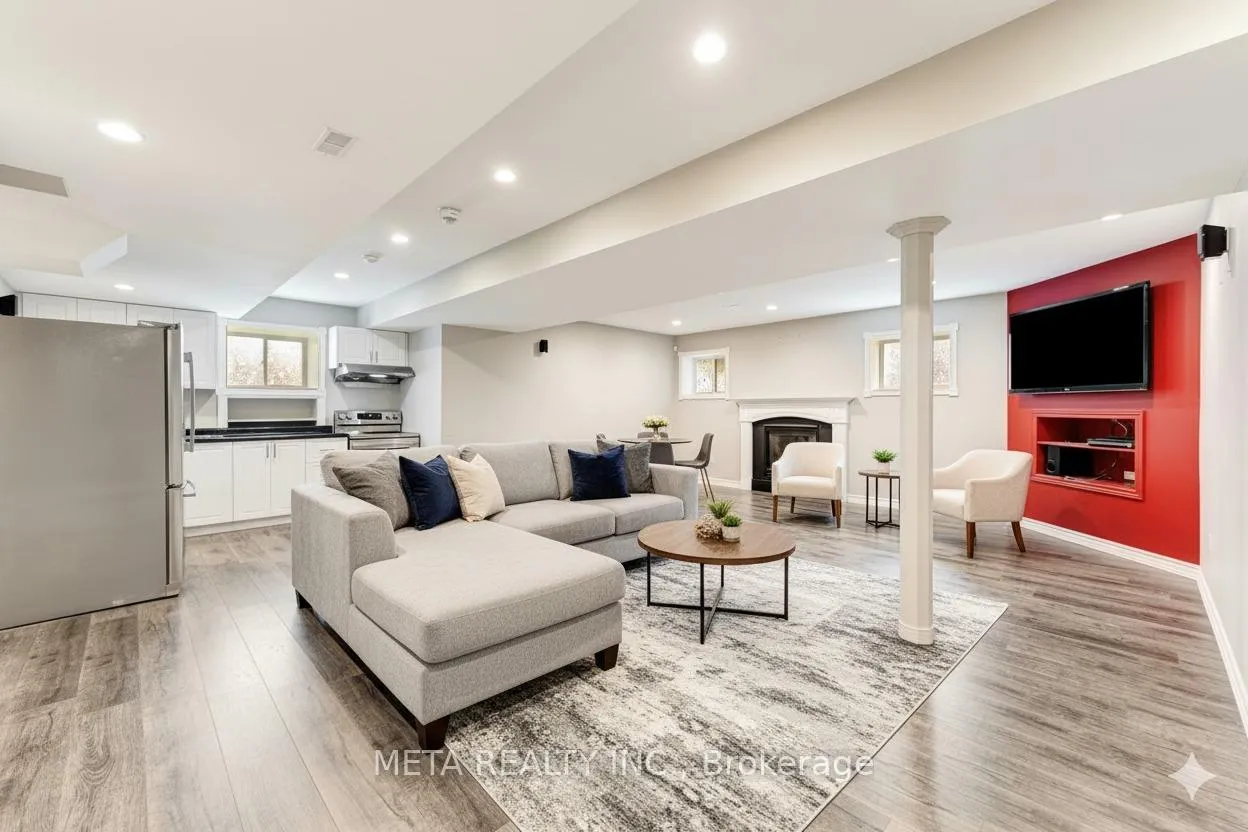 Photo 19 of 49 Red Pine Crescent, Wasaga Beach — HOMEH