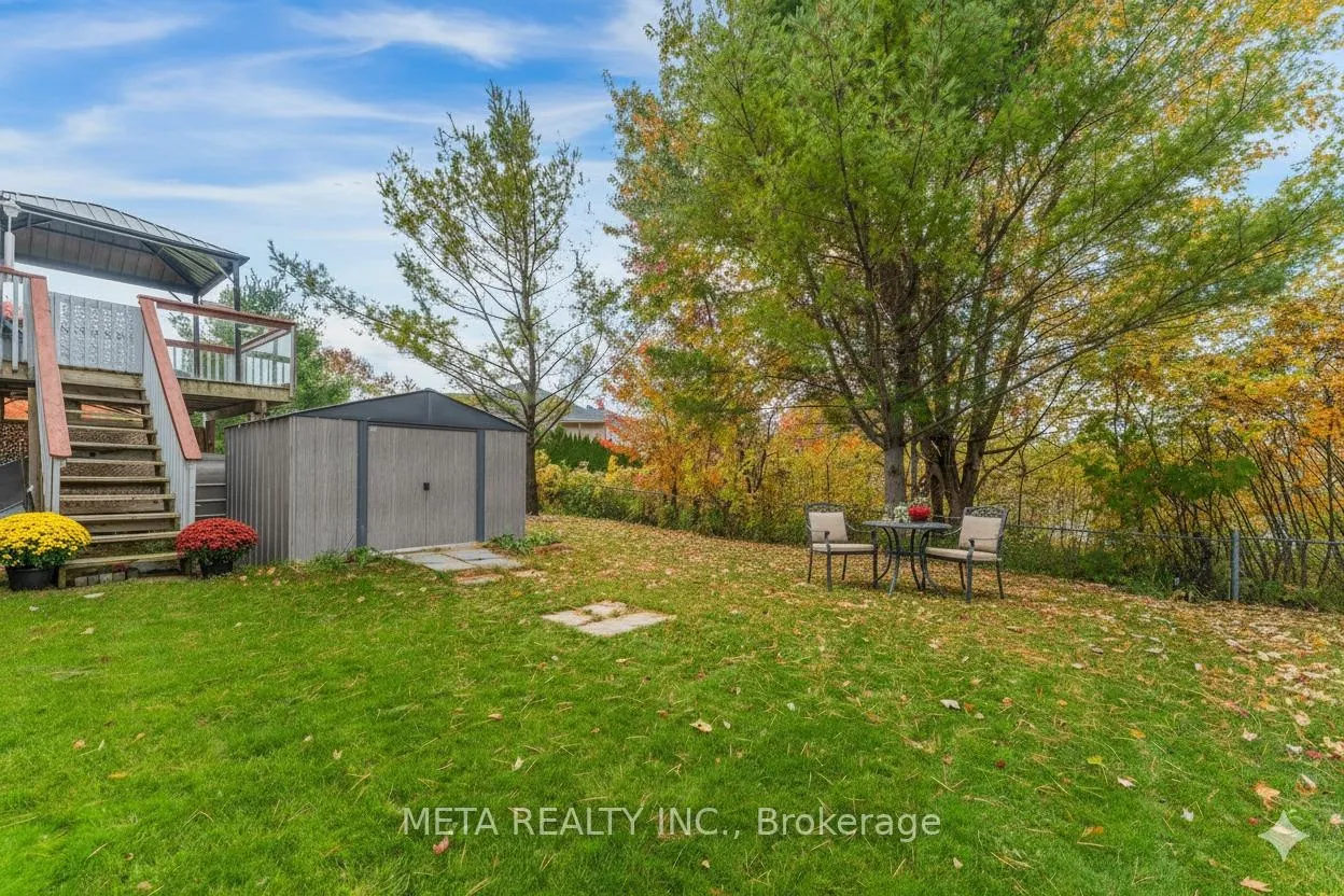 Photo 27 of 49 Red Pine Crescent, Wasaga Beach — HOMEH