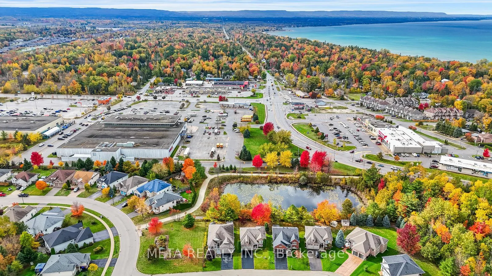 Photo 29 of 49 Red Pine Crescent, Wasaga Beach — HOMEH