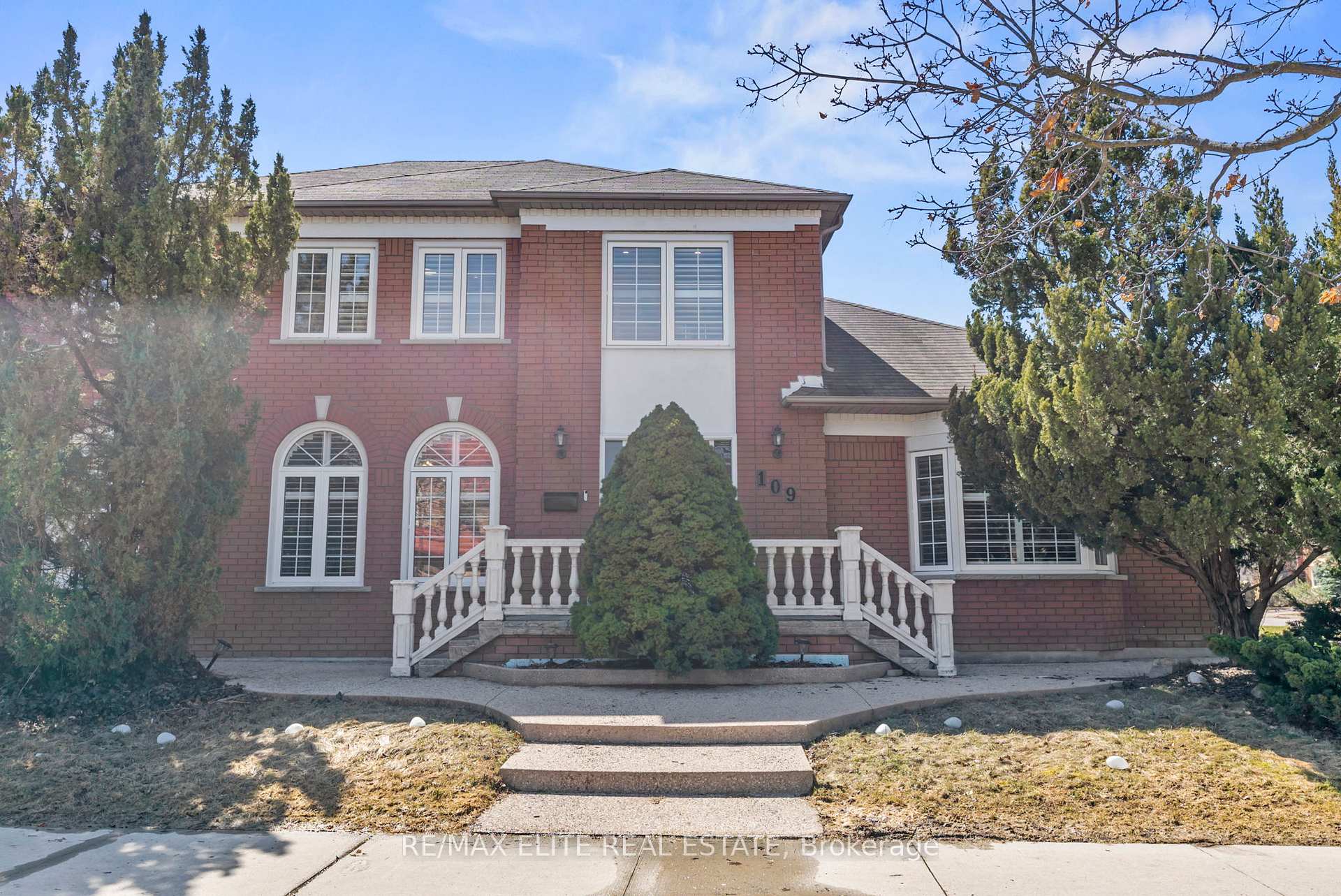 Front of 109 Angelina Avenue