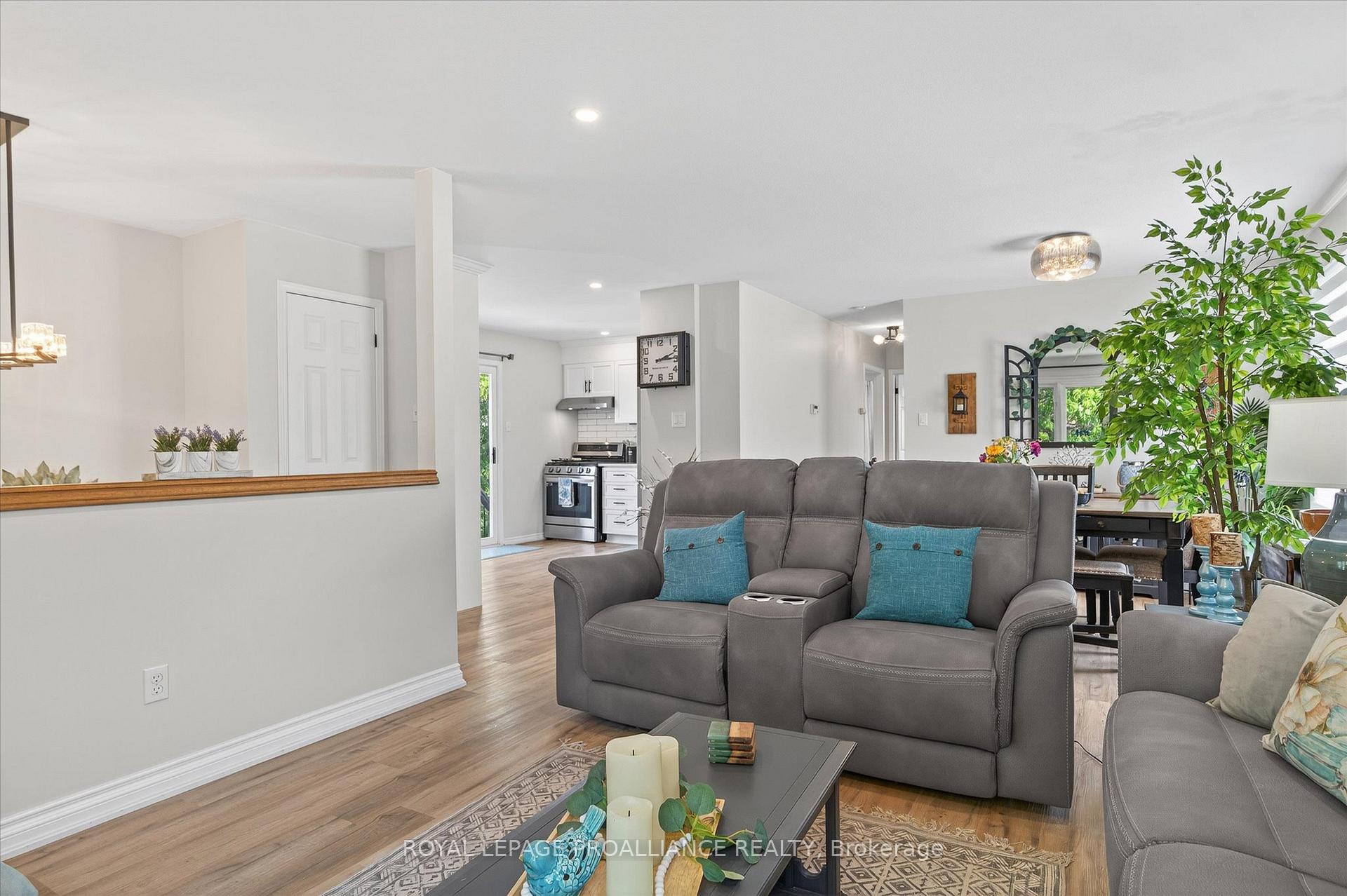Photo 6 of 845 Stewart Drive, Peterborough, Ashburnham Ward 4 — HOMEH