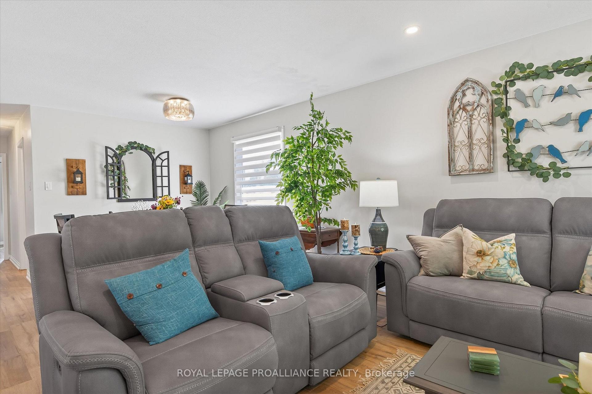 Photo 7 of 845 Stewart Drive, Peterborough, Ashburnham Ward 4 — HOMEH