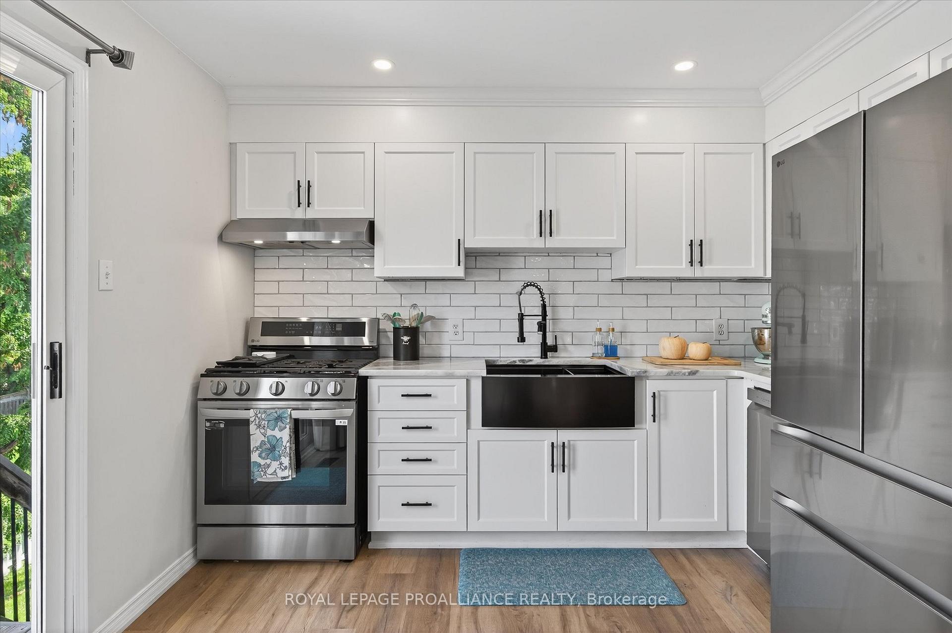 Photo 9 of 845 Stewart Drive, Peterborough, Ashburnham Ward 4 — HOMEH