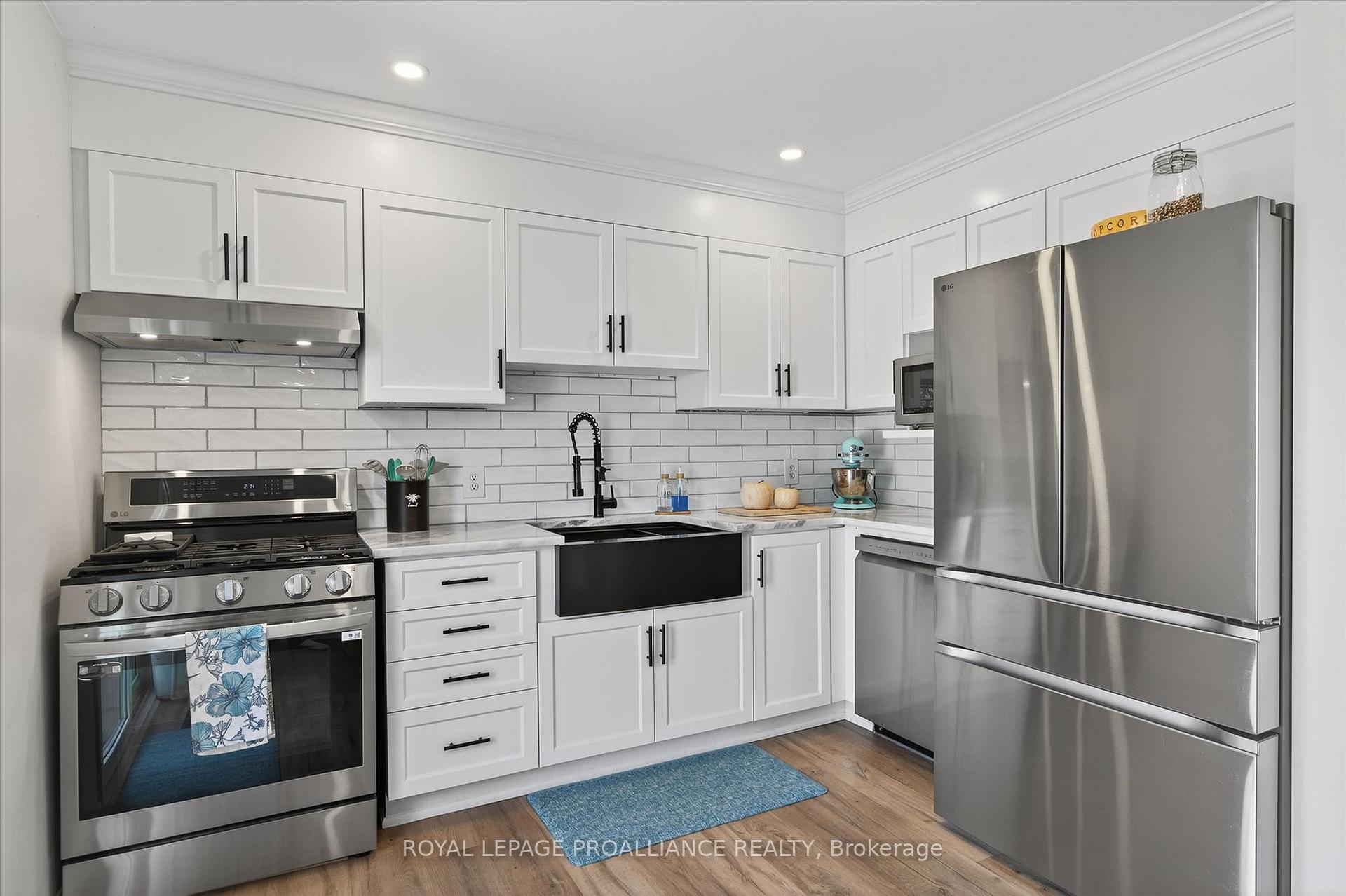 Photo 10 of 845 Stewart Drive, Peterborough, Ashburnham Ward 4 — HOMEH
