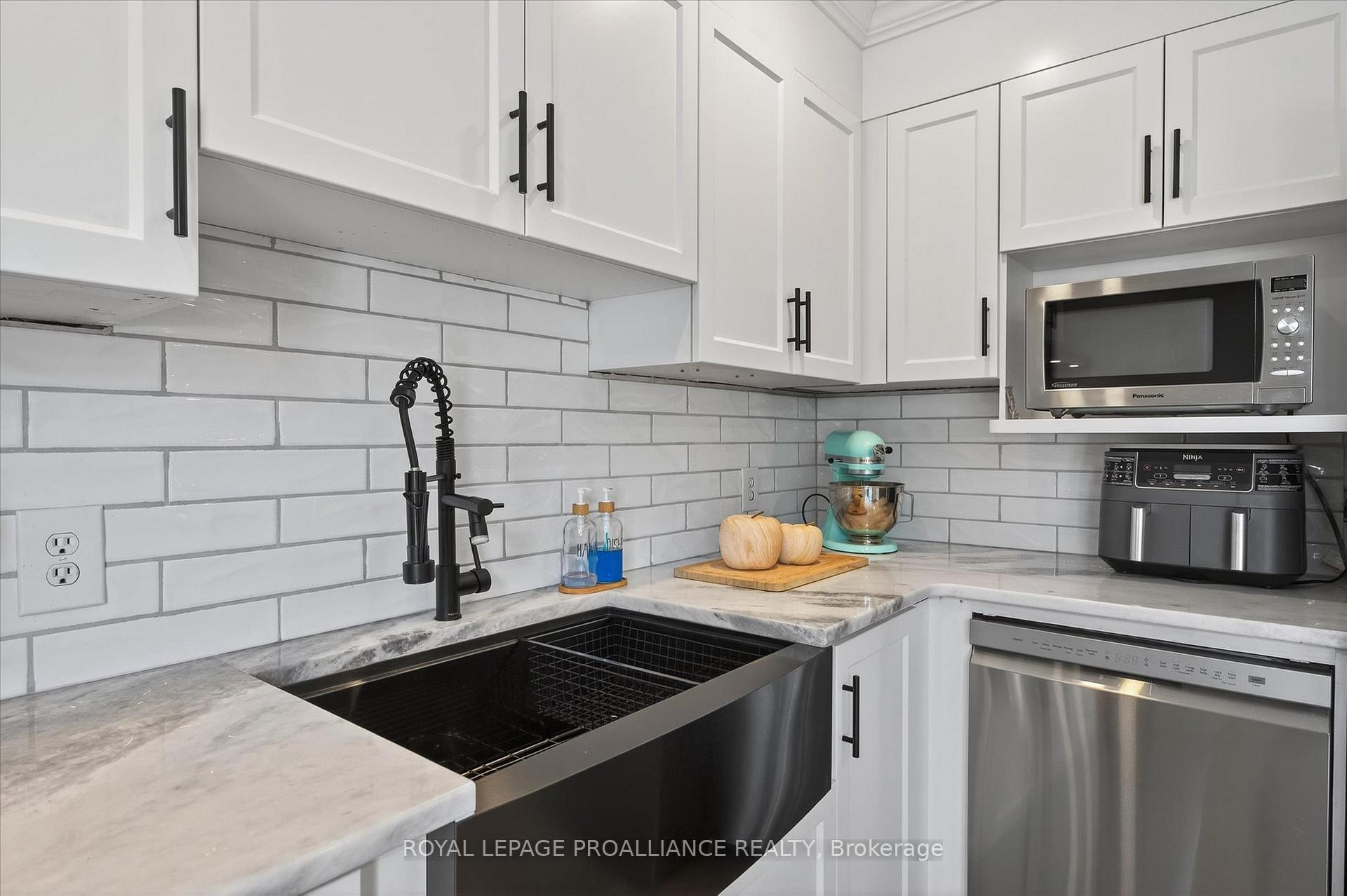 Photo 12 of 845 Stewart Drive, Peterborough, Ashburnham Ward 4 — HOMEH