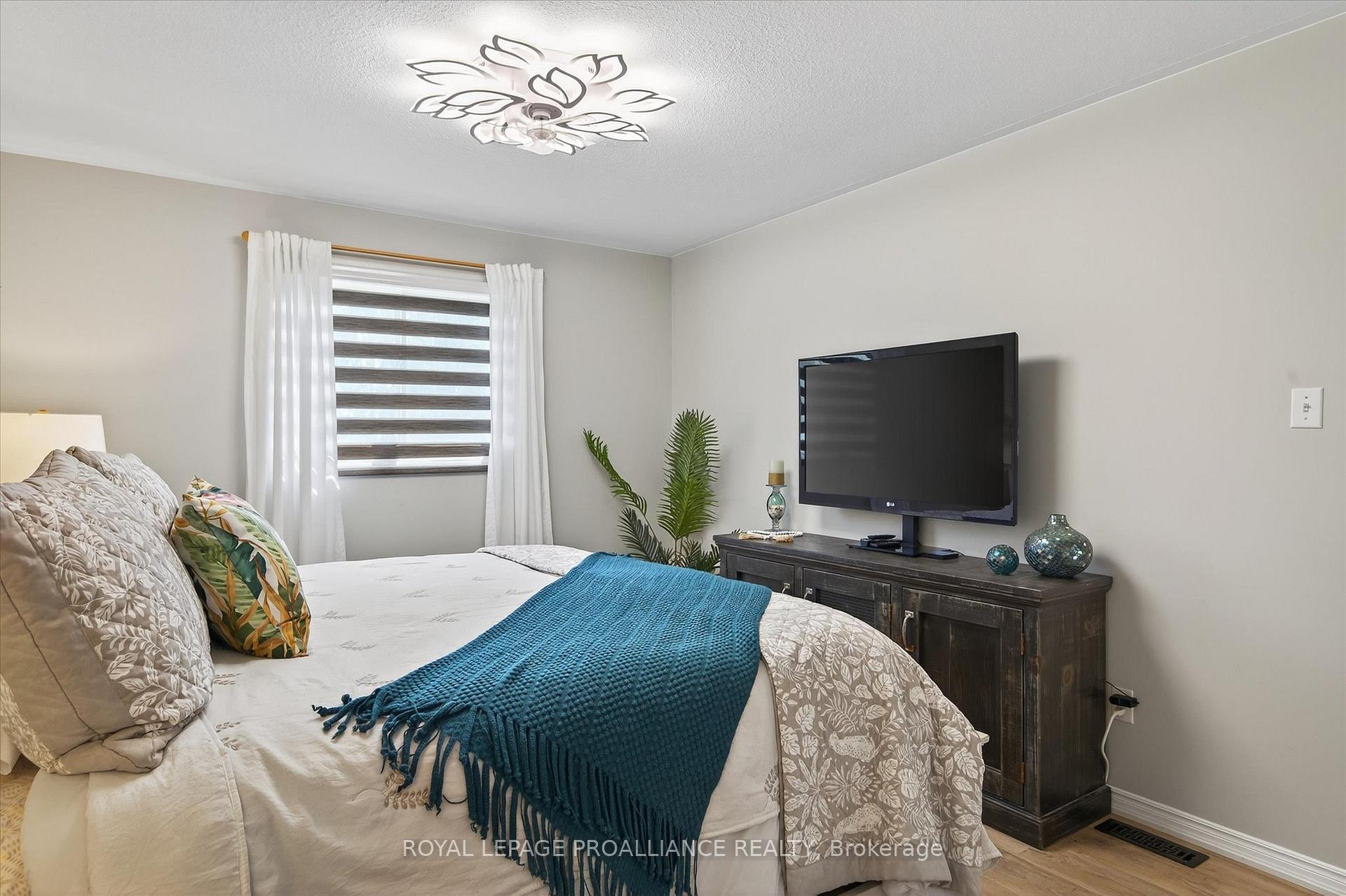 Photo 22 of 845 Stewart Drive, Peterborough, Ashburnham Ward 4 — HOMEH