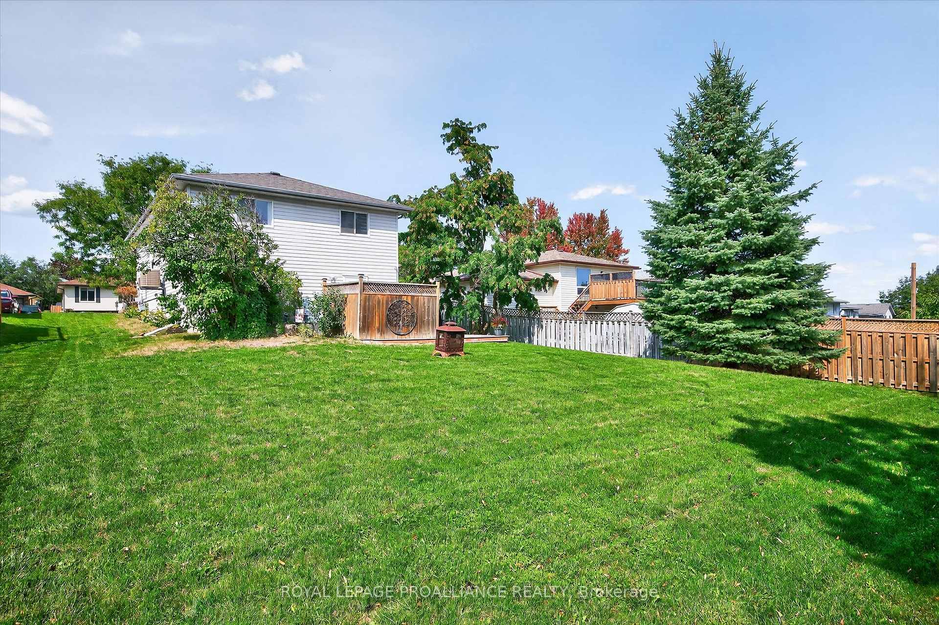 Photo 38 of 845 Stewart Drive, Peterborough, Ashburnham Ward 4 — HOMEH