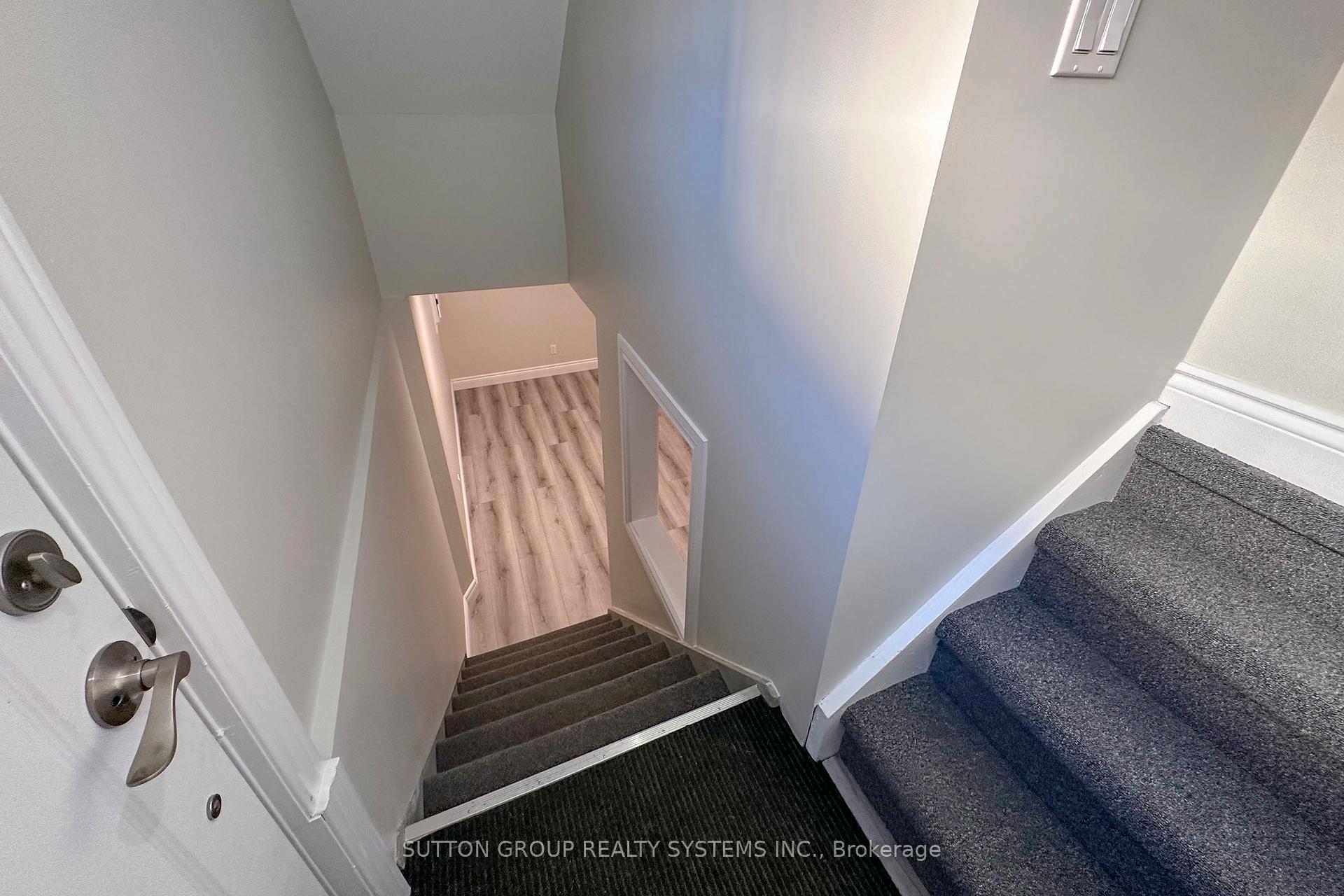 Photo 4 of Unit lower, 401 Vancouver Crescent, Oshawa, Vanier — HOMEH