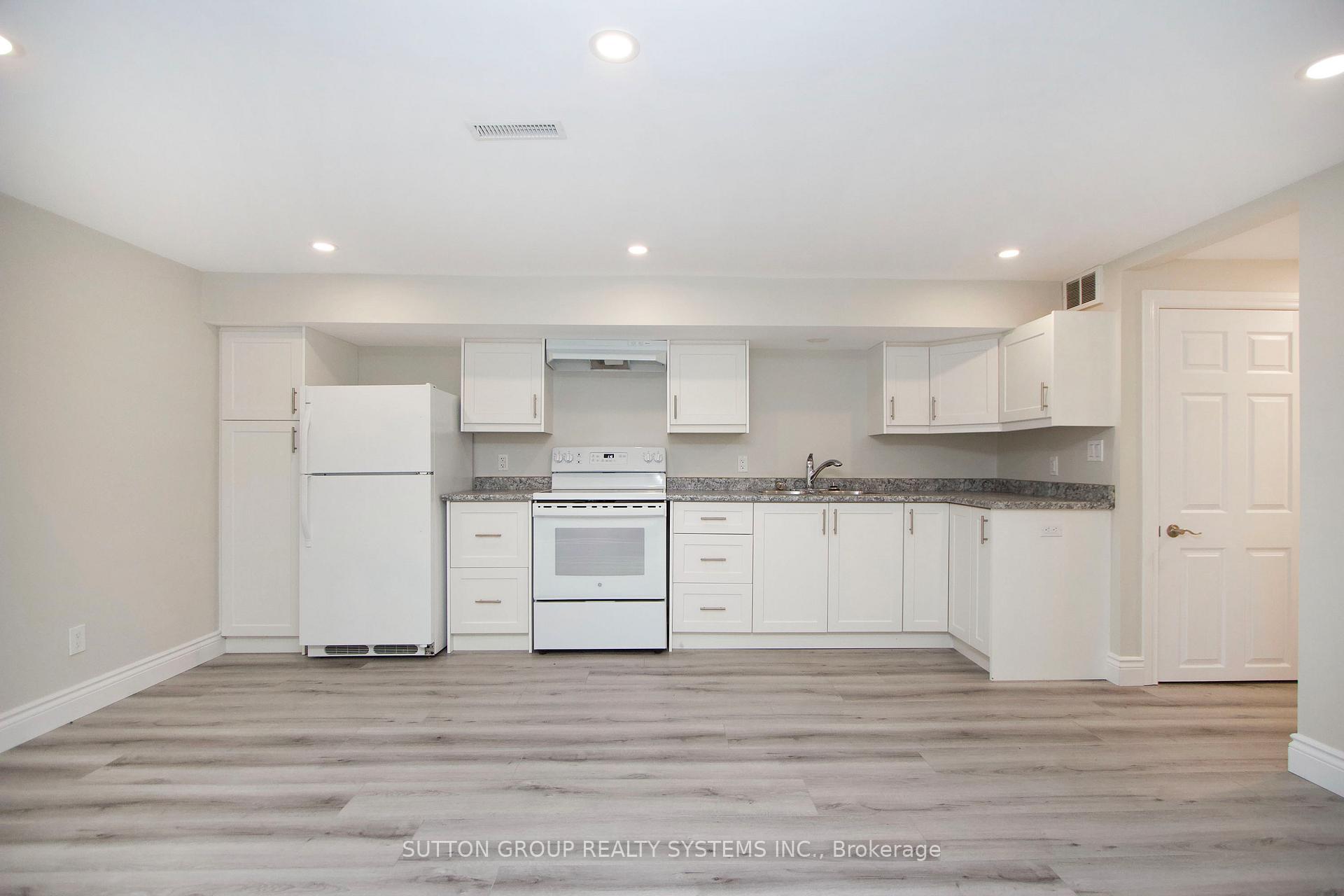 Photo 7 of Unit lower, 401 Vancouver Crescent, Oshawa, Vanier — HOMEH