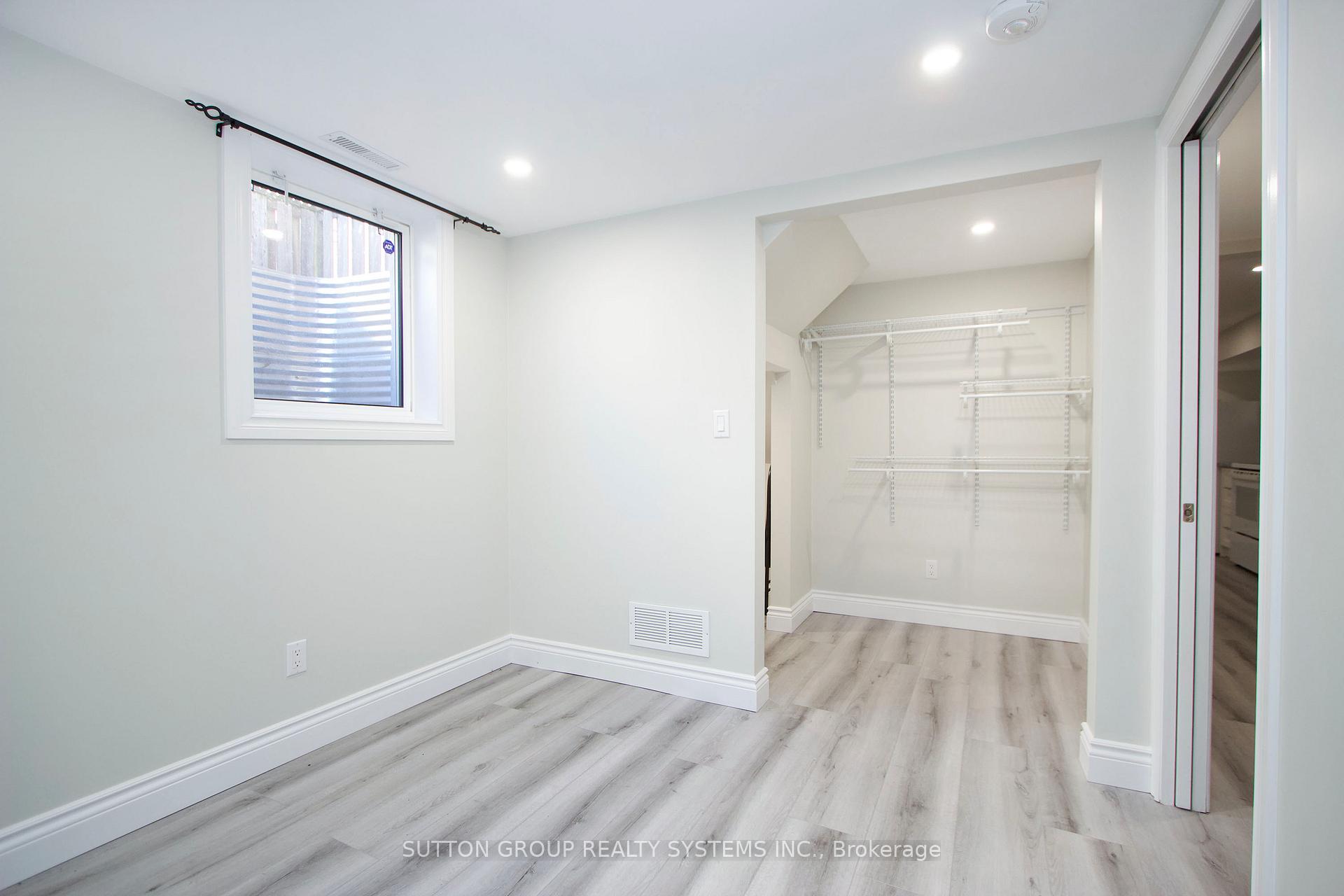 Photo 10 of Unit lower, 401 Vancouver Crescent, Oshawa, Vanier — HOMEH