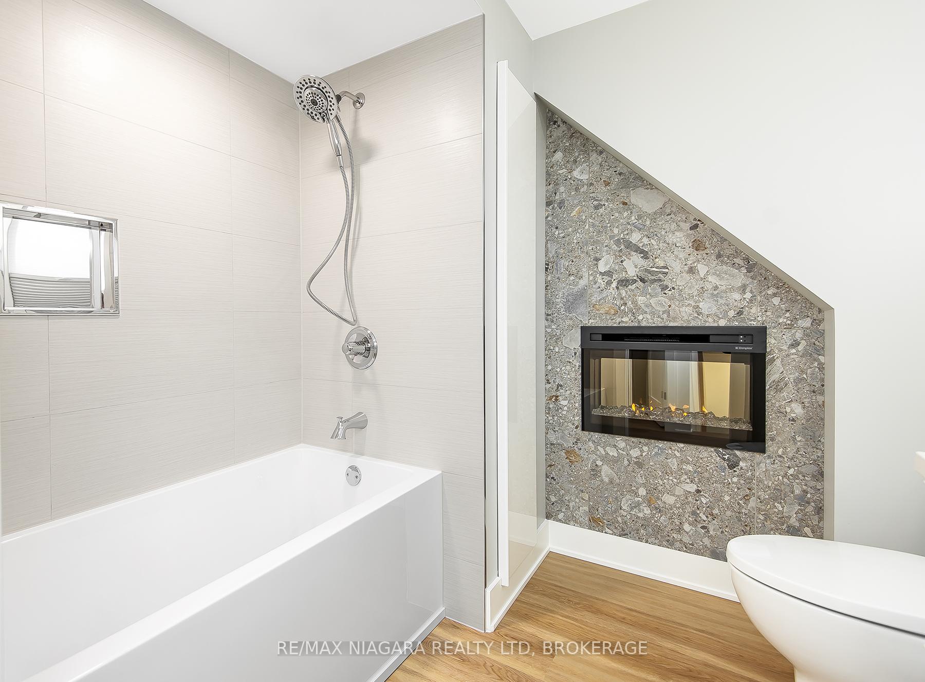 Photo 34 of 463 Wallace Avenue N, Welland, Welland Downtown — HOMEH