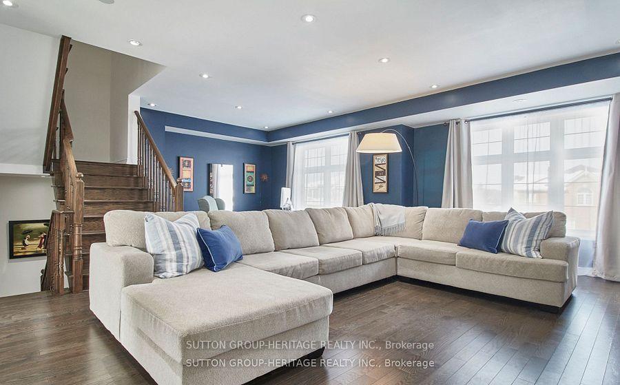 Photo 13 of 42 Westbury Way, Whitby, Brooklin — HOMEH