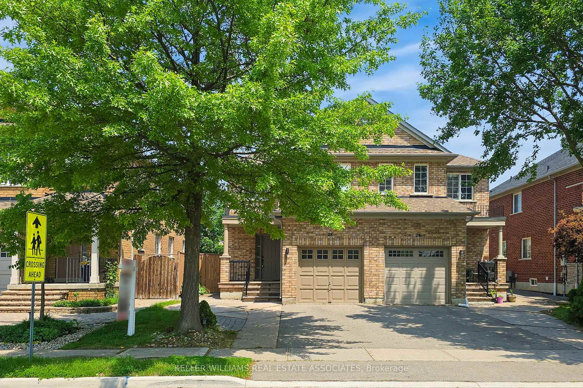 Photo 2 of 28 Fonteselva Avenue, Vaughan, Sonoma Heights — HOMEH
