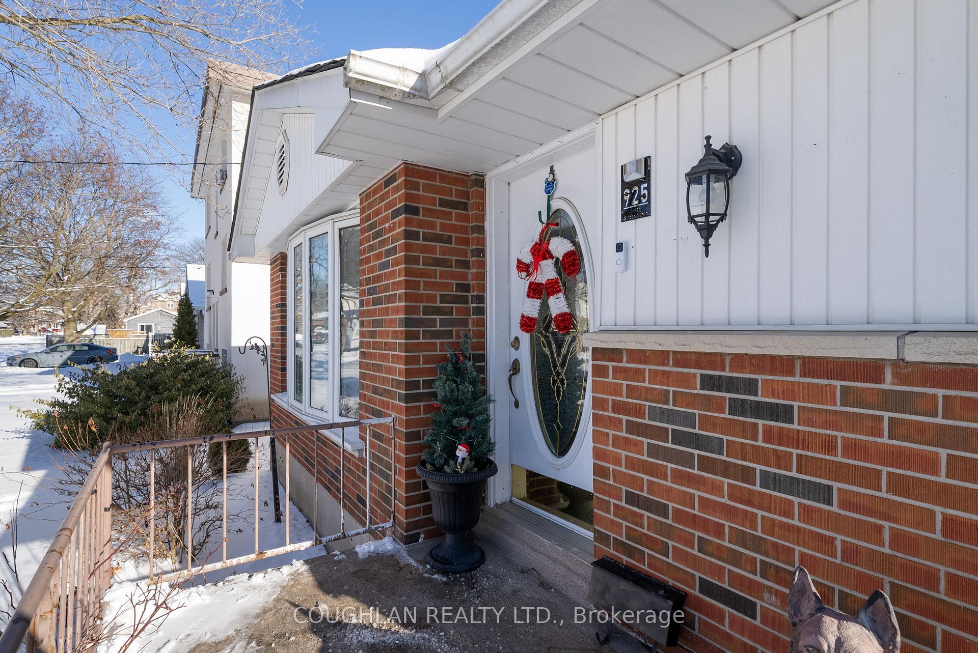Photo 3 of 925 Byron Street N, Whitby, Williamsburg — HOMEH