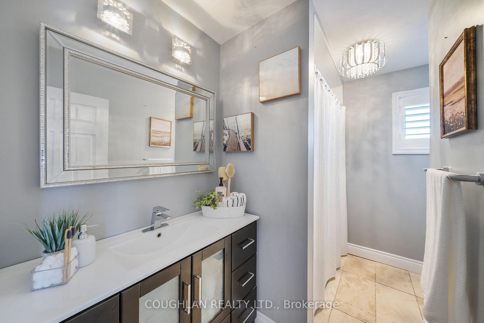 Photo 19 of 925 Byron Street N, Whitby, Williamsburg — HOMEH