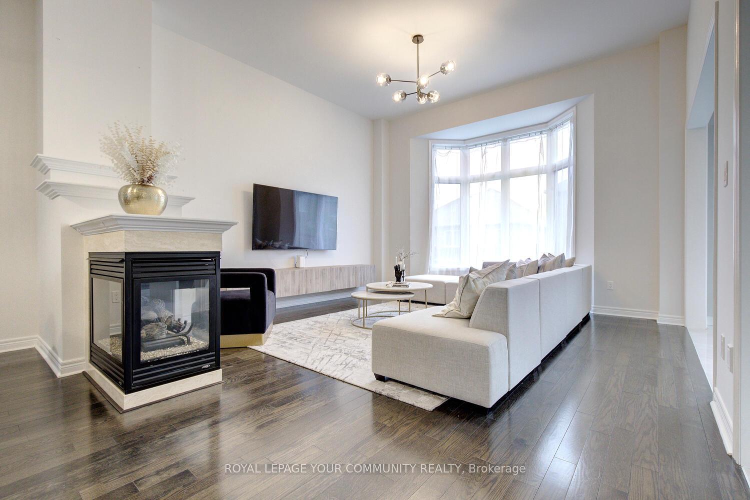 Photo 11 of 109 Oberfrick Avenue, Vaughan, Patterson — HOMEH