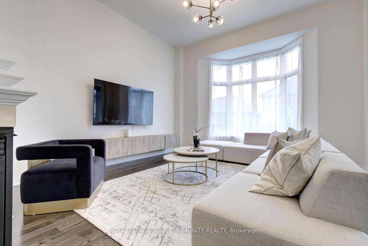 Photo 12 of 109 Oberfrick Avenue, Vaughan, Patterson — HOMEH