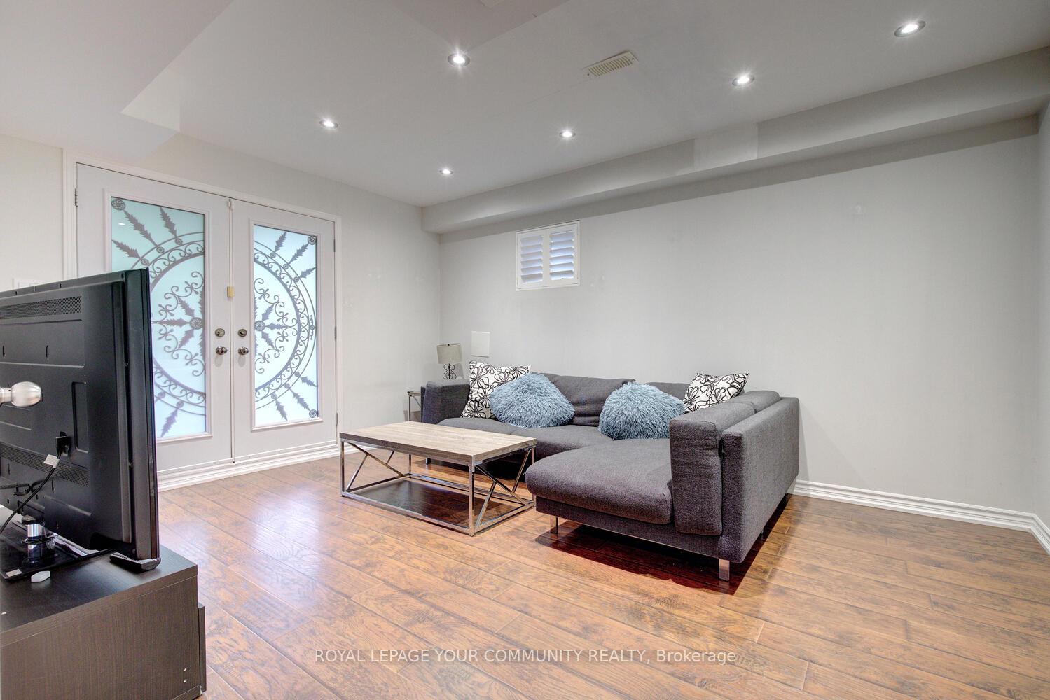 Photo 43 of 109 Oberfrick Avenue, Vaughan, Patterson — HOMEH