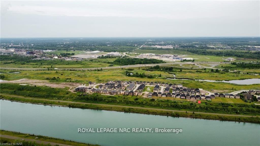 Photo 4 of 42 Shoreview Drive, Welland, Hwy 406/Welland — HOMEH