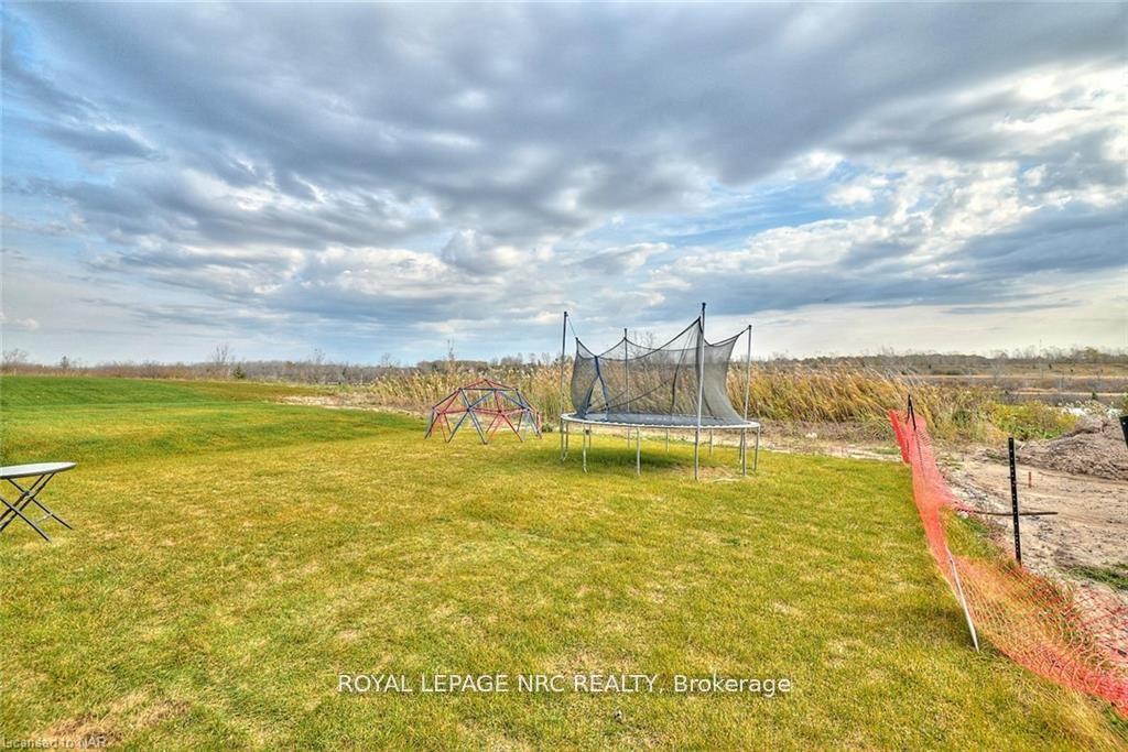 Photo 31 of 42 Shoreview Drive, Welland, Hwy 406/Welland — HOMEH