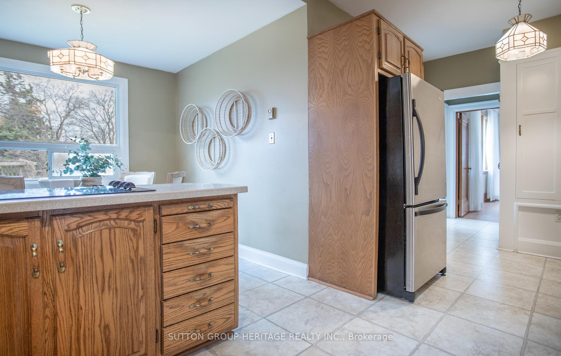 Photo 13 of 371 King Street E, Oshawa, Central — HOMEH