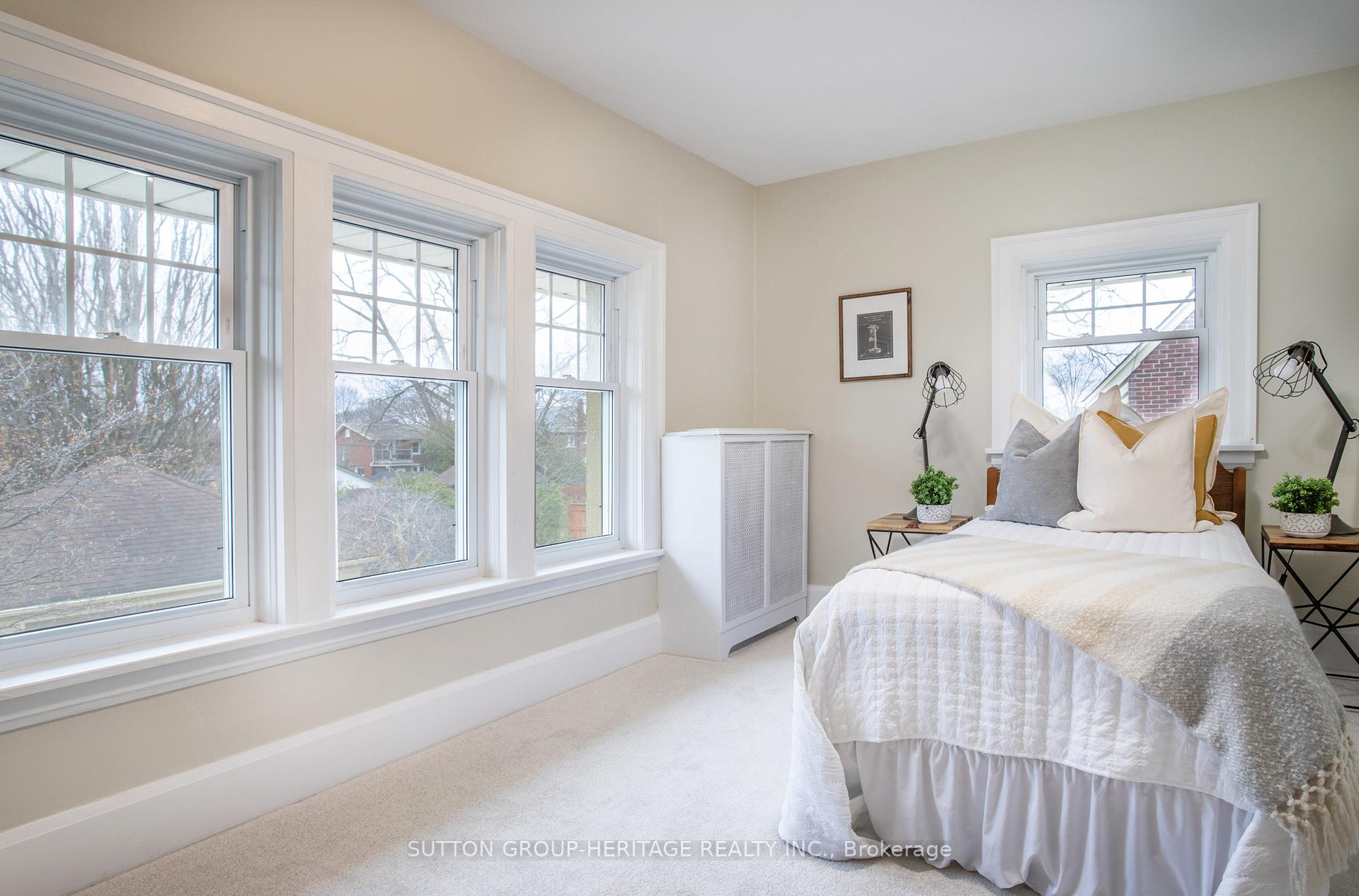 Photo 18 of 371 King Street E, Oshawa, Central — HOMEH
