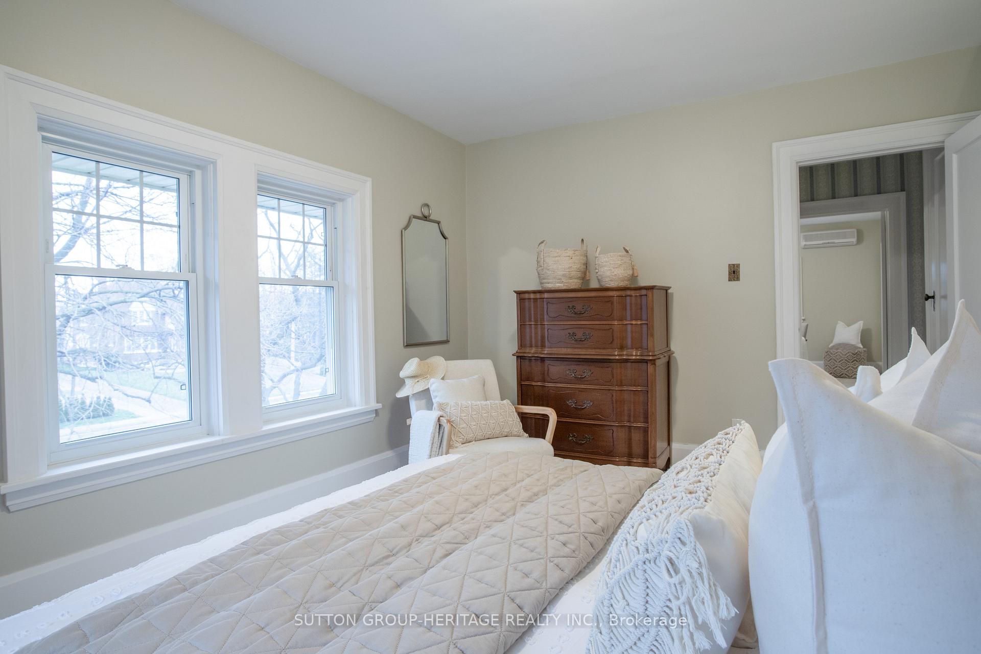 Photo 22 of 371 King Street E, Oshawa, Central — HOMEH