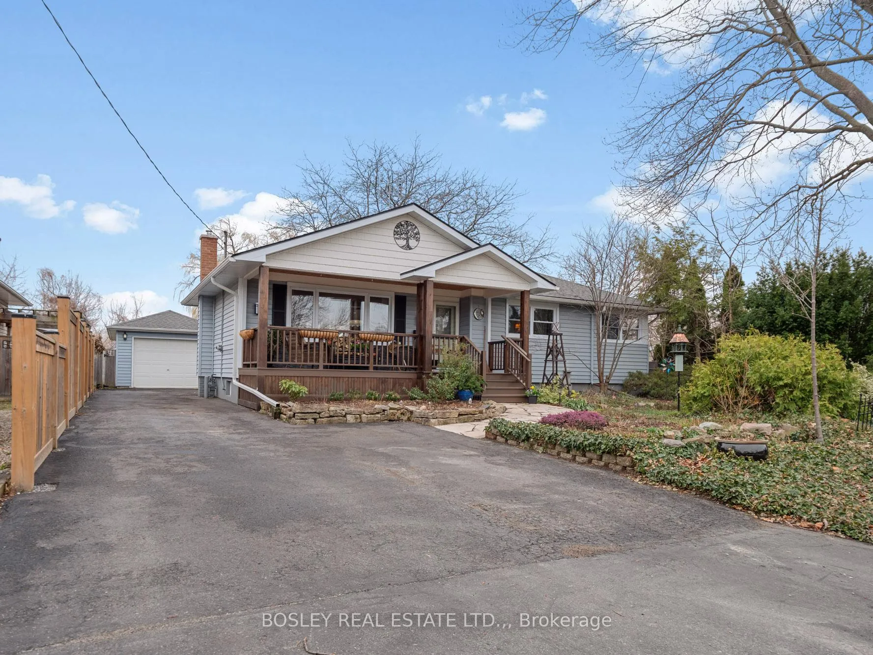 Photo 1 of 47 Albany Drive, St. Catharines, Lakeport — HOMEH