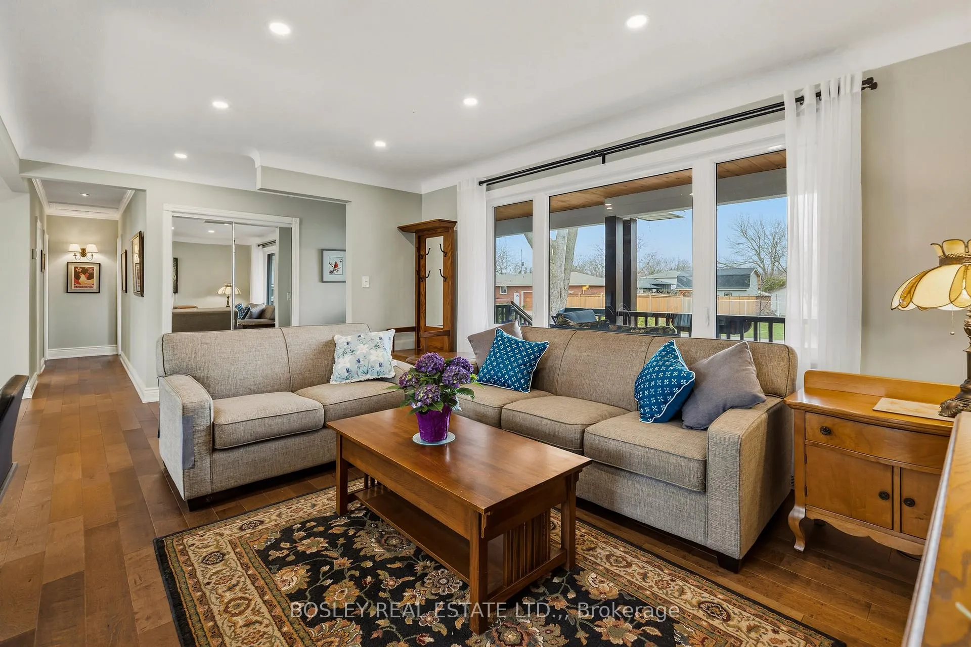 Photo 9 of 47 Albany Drive, St. Catharines, Lakeport — HOMEH