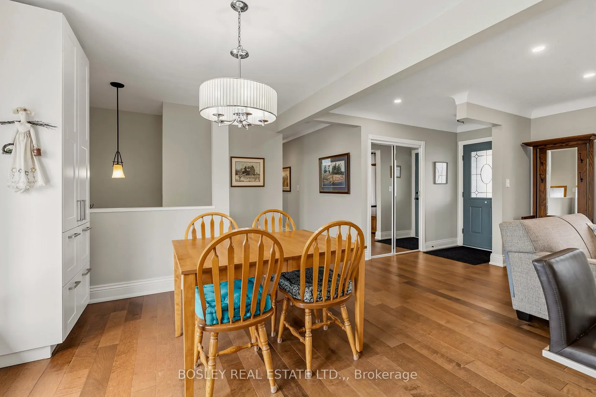Photo 10 of 47 Albany Drive, St. Catharines, Lakeport — HOMEH