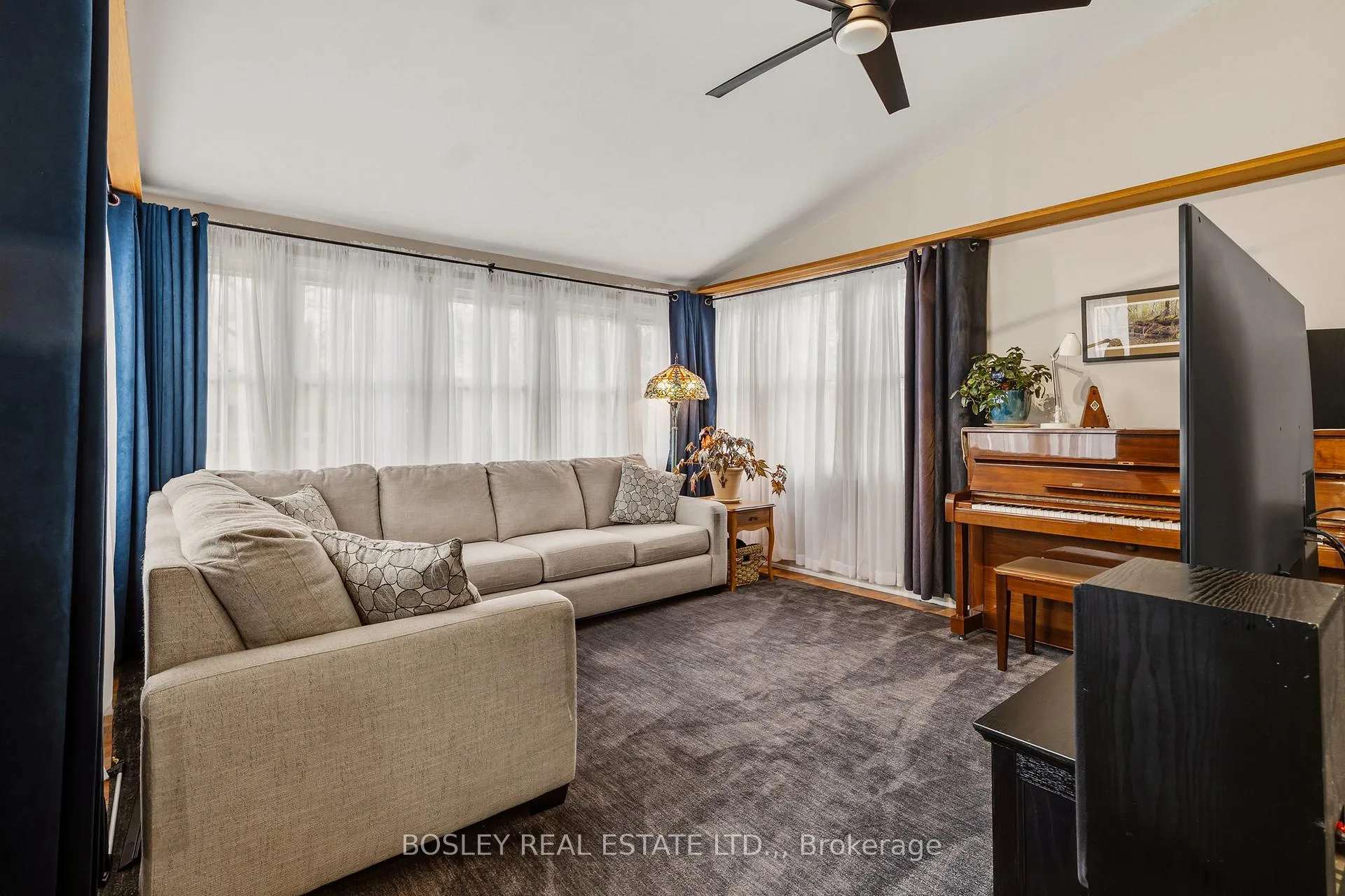 Photo 14 of 47 Albany Drive, St. Catharines, Lakeport — HOMEH