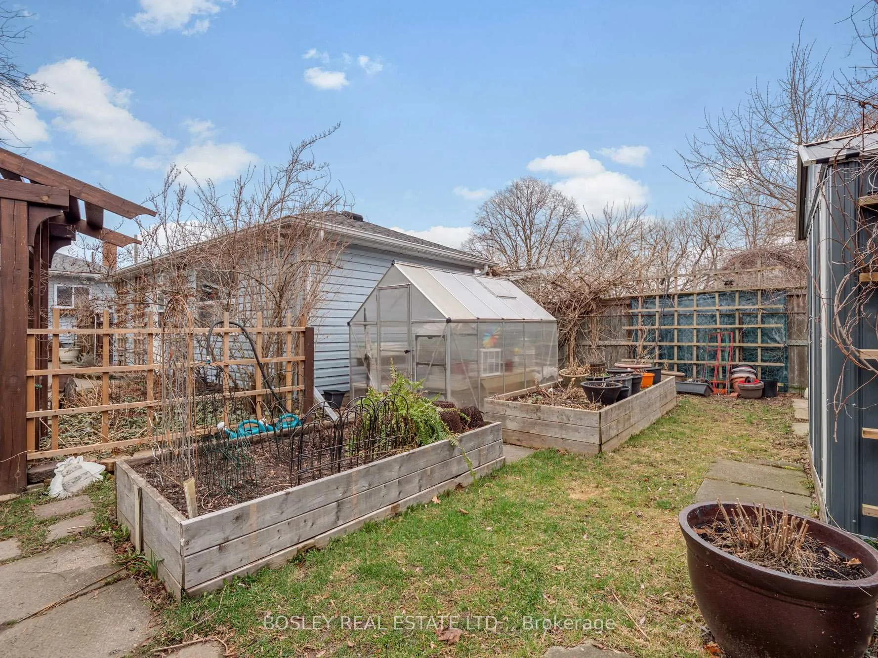 Photo 31 of 47 Albany Drive, St. Catharines, Lakeport — HOMEH