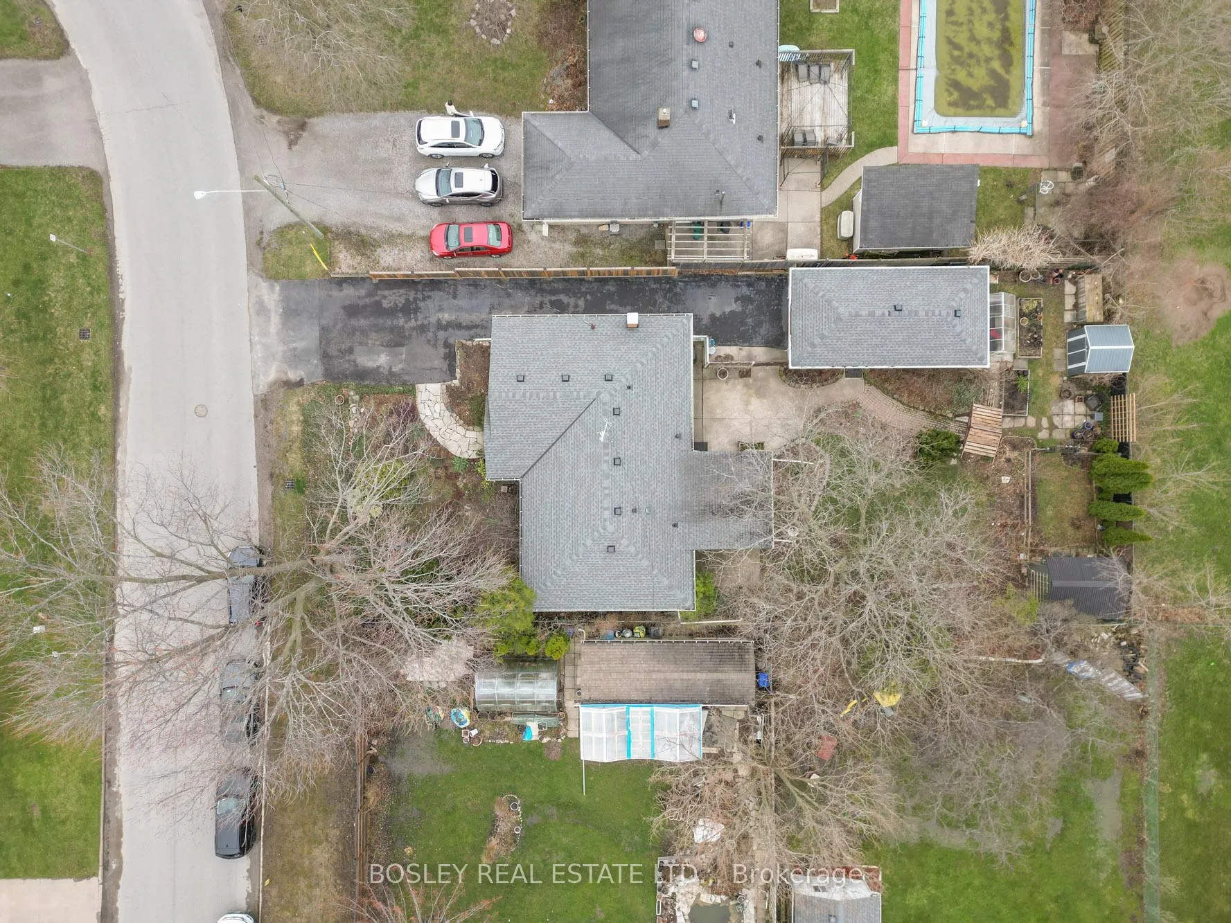 Photo 35 of 47 Albany Drive, St. Catharines, Lakeport — HOMEH