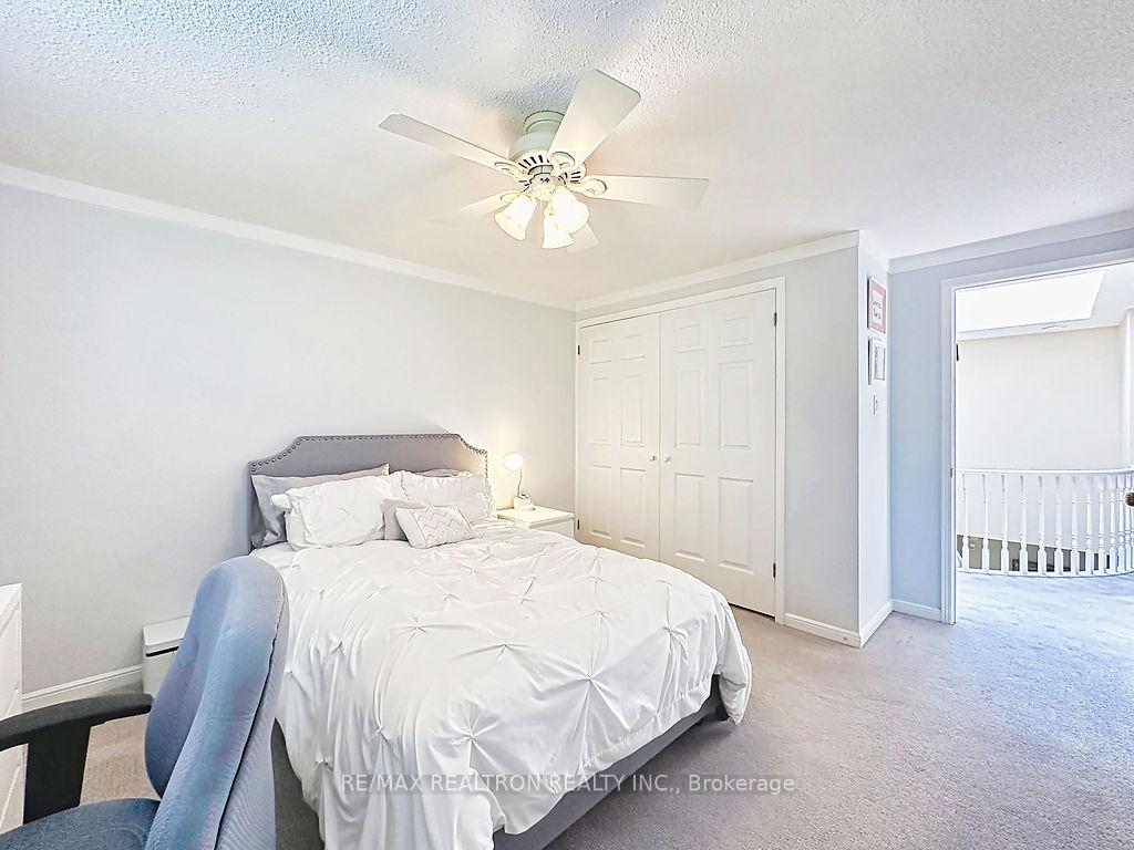 Photo 35 of 17 Colvin Crescent, Vaughan, Brownridge — HOMEH