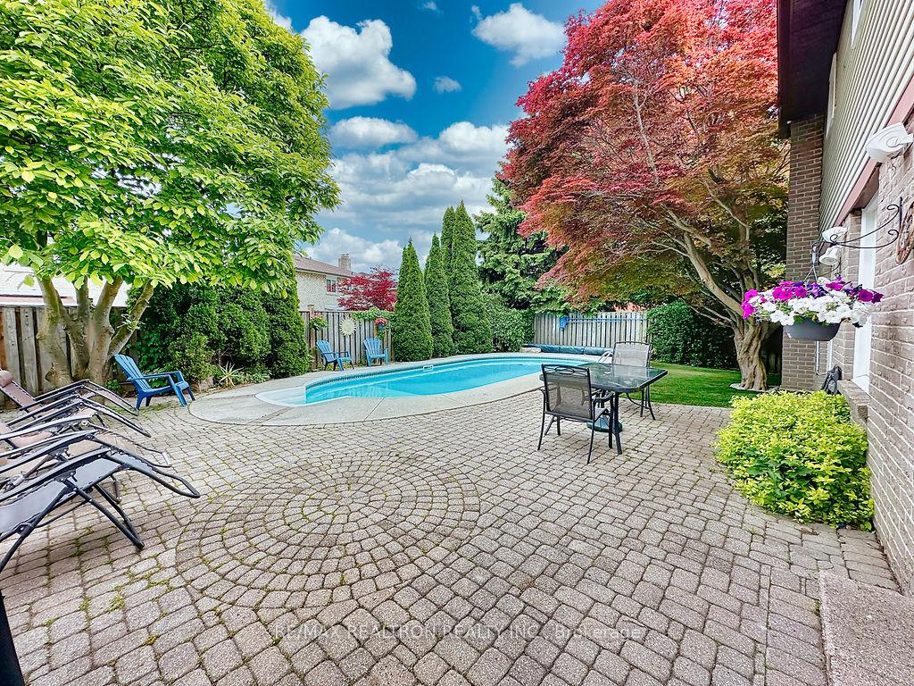 Photo 47 of 17 Colvin Crescent, Vaughan, Brownridge — HOMEH