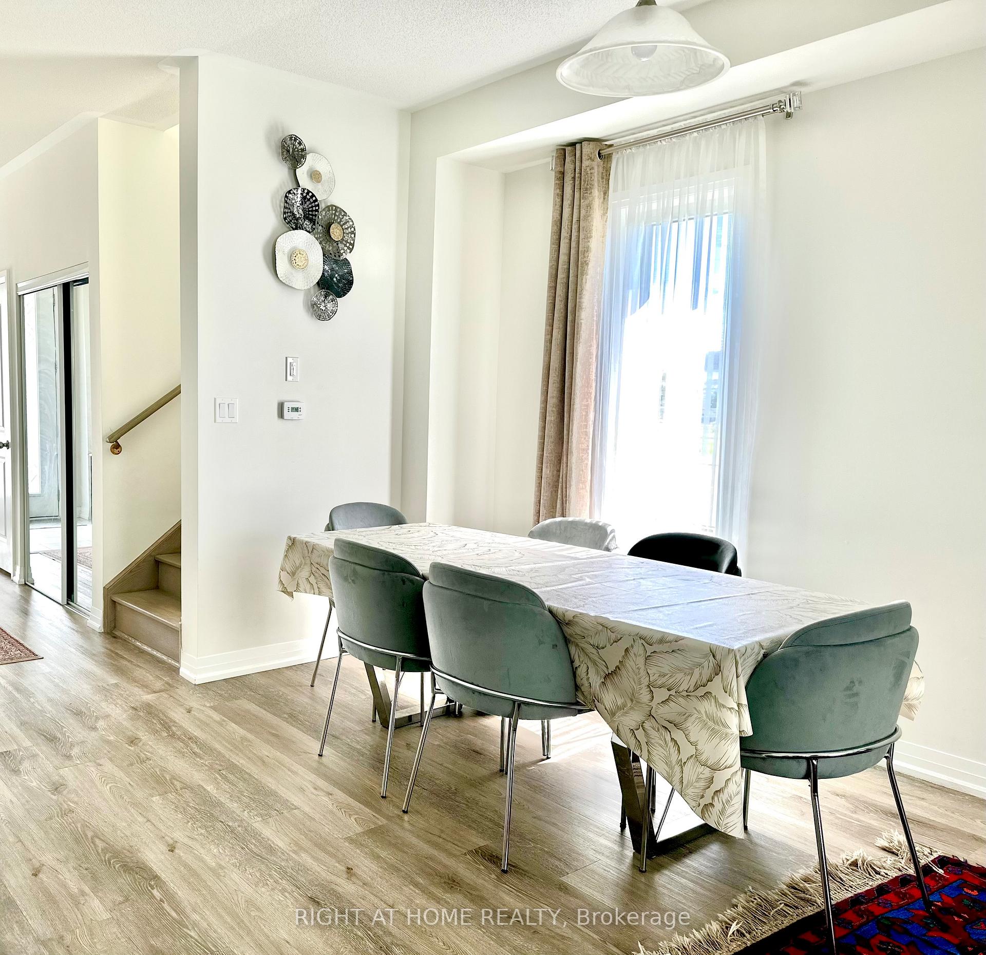 Photo 5 of 6 Klein Way E, Whitby, Taunton North — HOMEH
