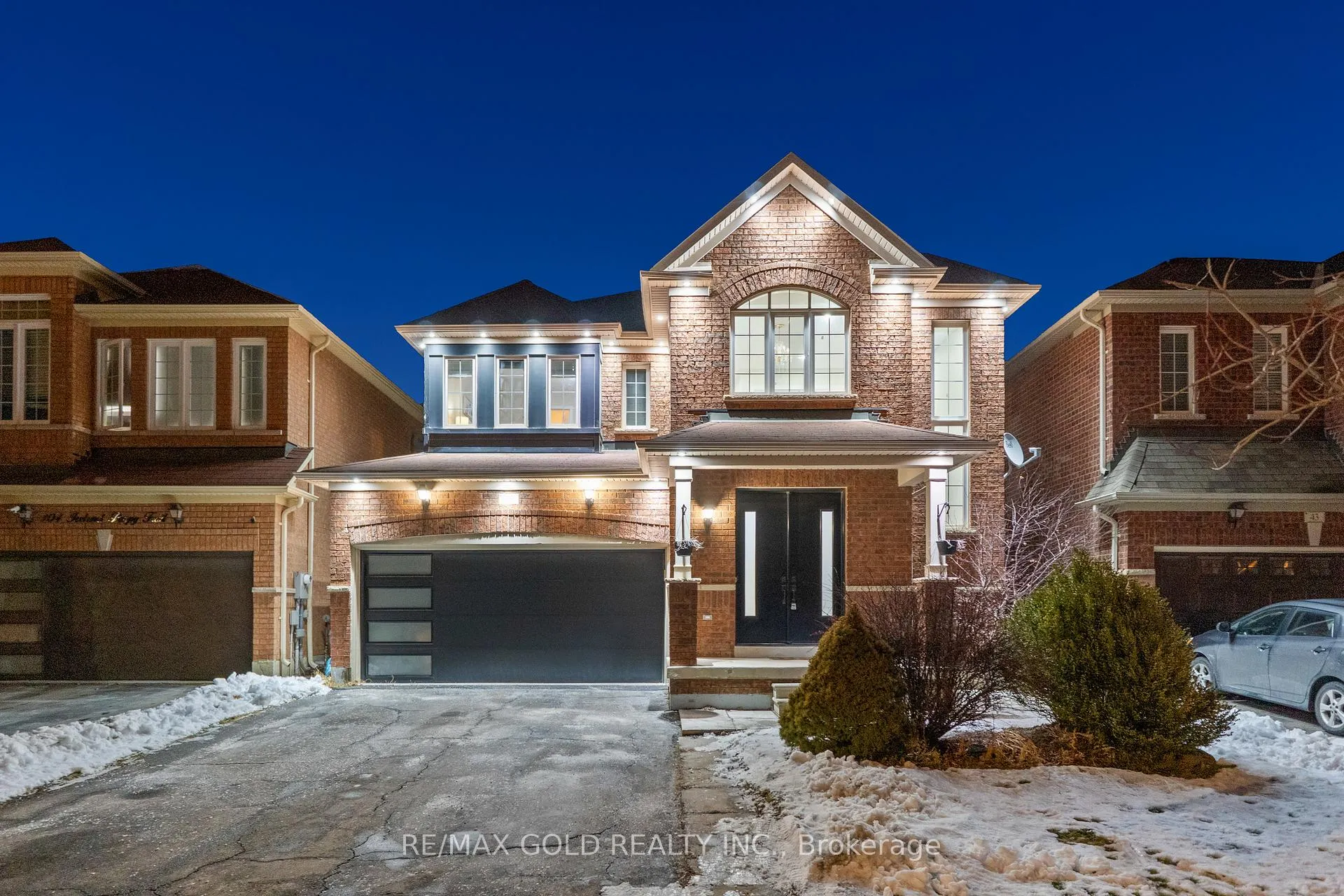 Front of 45 Delphinium Way