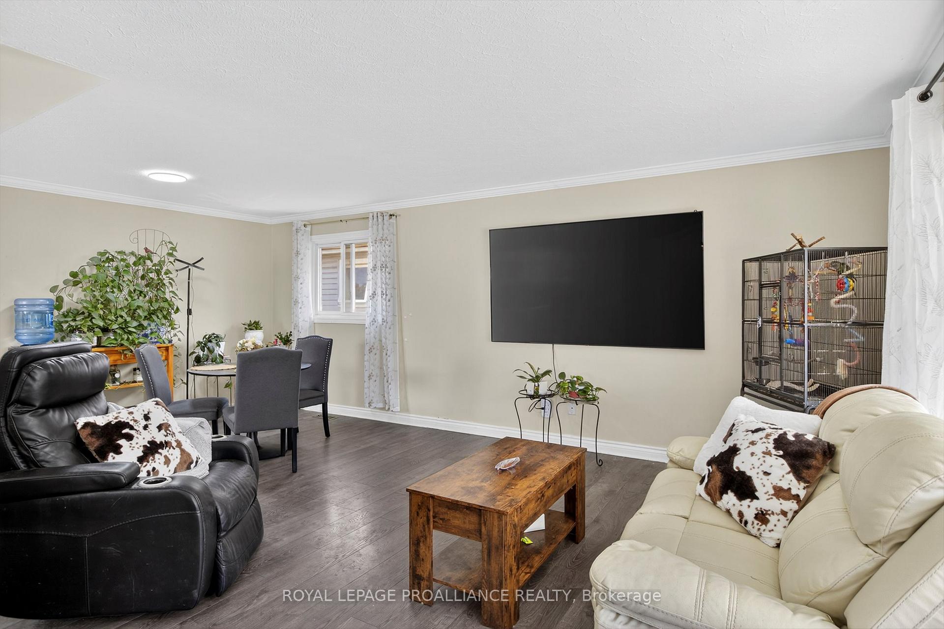 Photo 11 of 496 Cross Street, Peterborough, Town Ward 3 — HOMEH