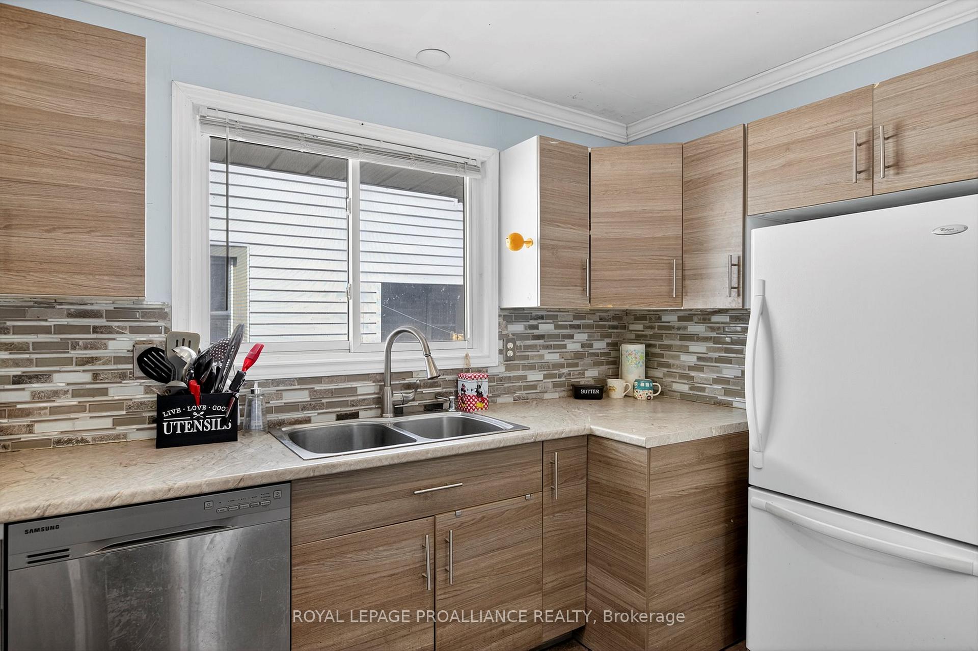 Photo 16 of 496 Cross Street, Peterborough, Town Ward 3 — HOMEH