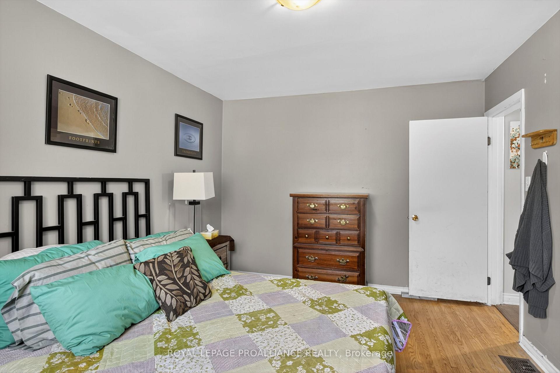 Photo 22 of 496 Cross Street, Peterborough, Town Ward 3 — HOMEH