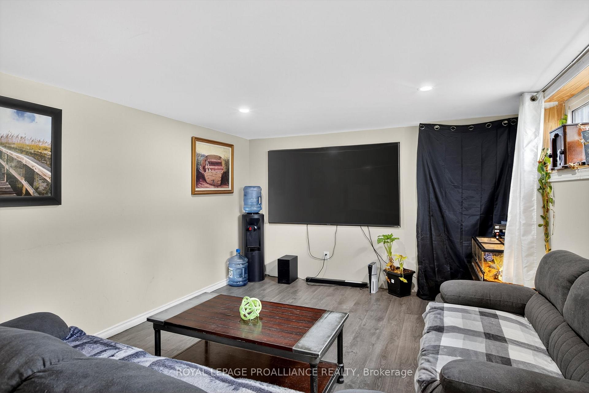 Photo 32 of 496 Cross Street, Peterborough, Town Ward 3 — HOMEH