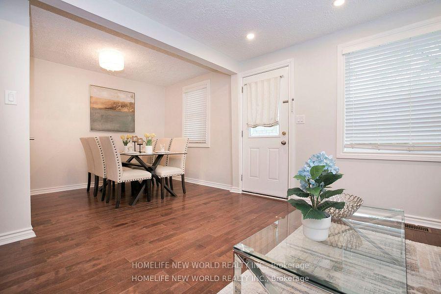Photo 7 of 111 Palmerston Avenue, Whitby, Williamsburg — HOMEH