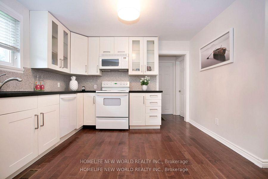 Photo 10 of 111 Palmerston Avenue, Whitby, Williamsburg — HOMEH